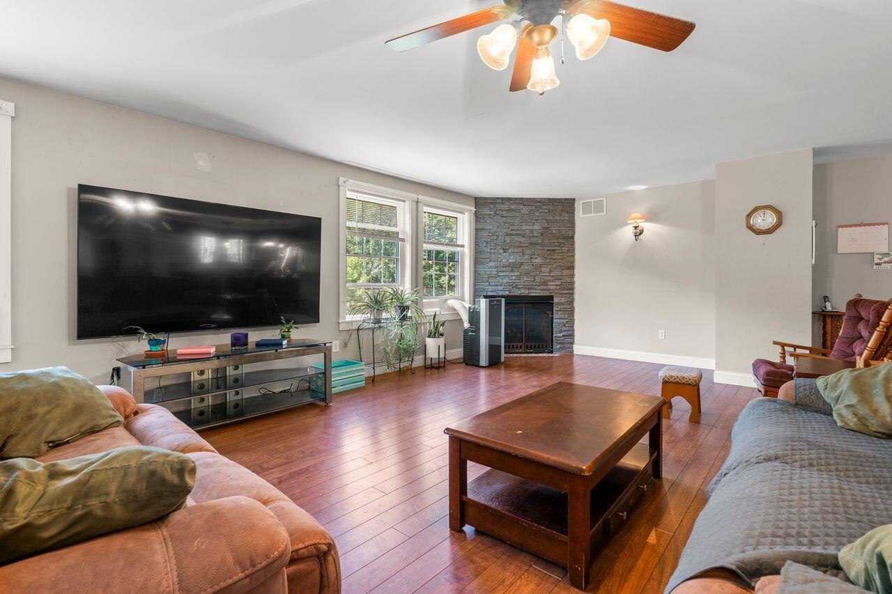 15 Dragonfly Lane