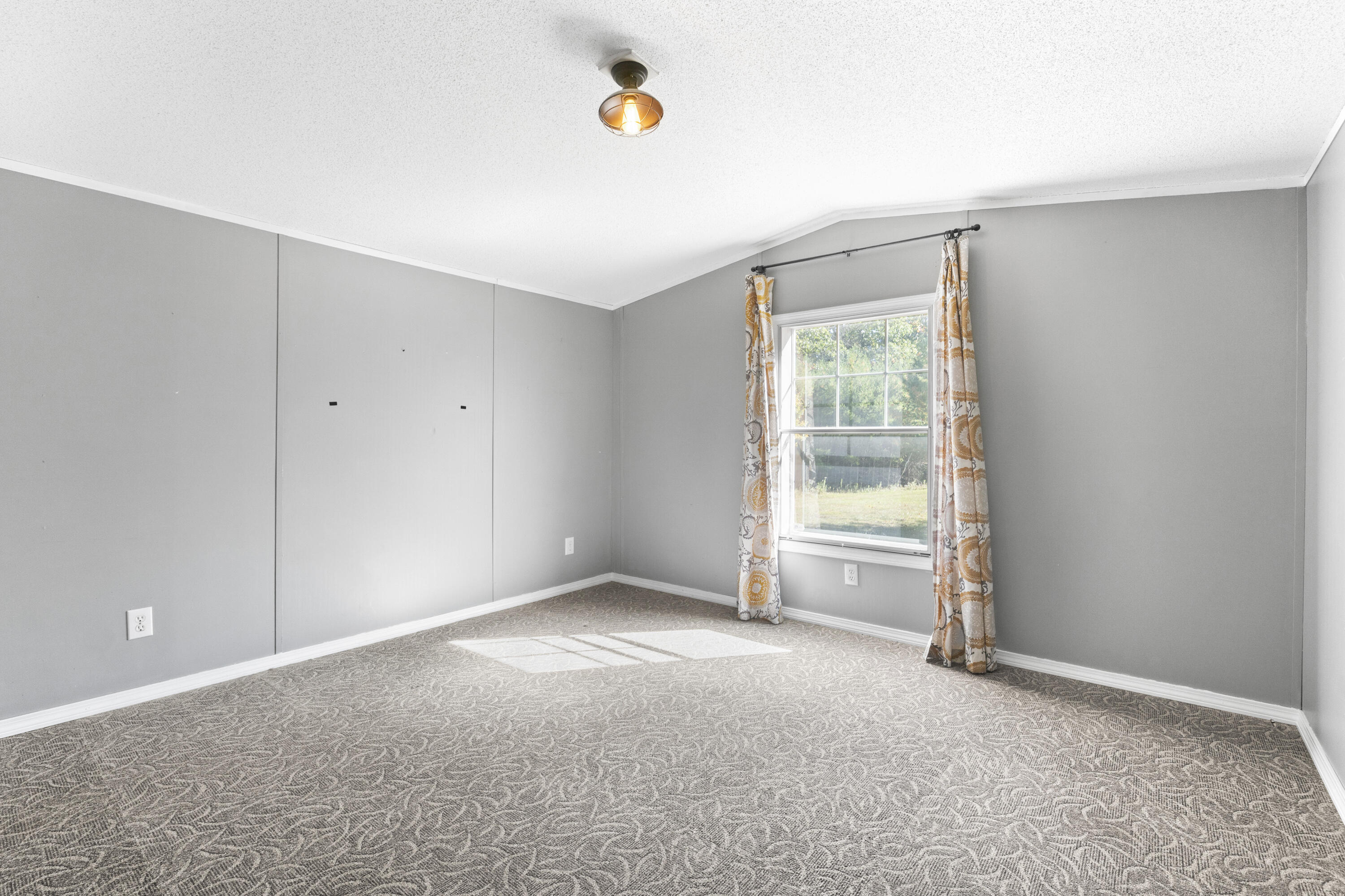 128 Long Swamp Road