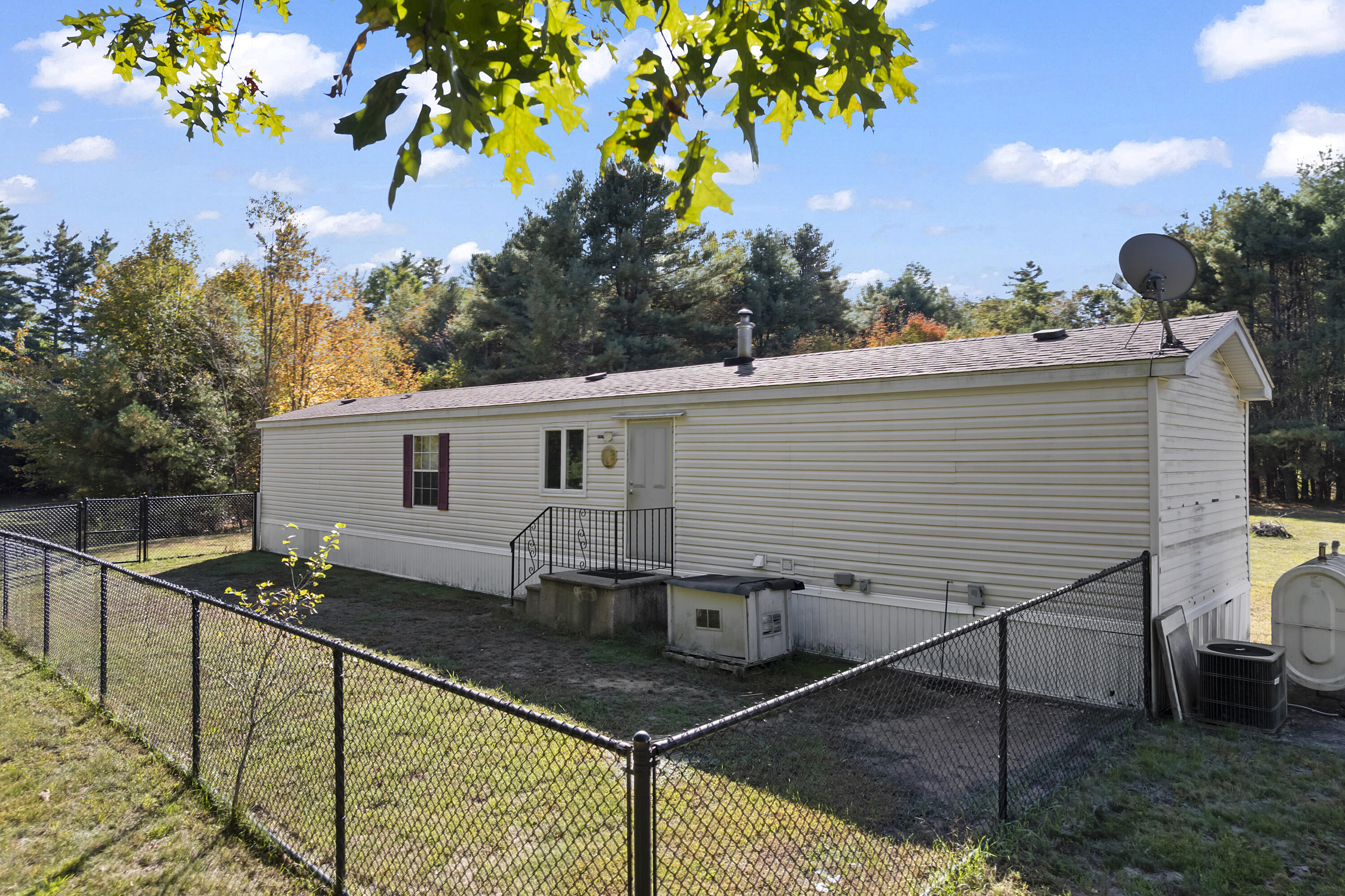 128 Long Swamp Road