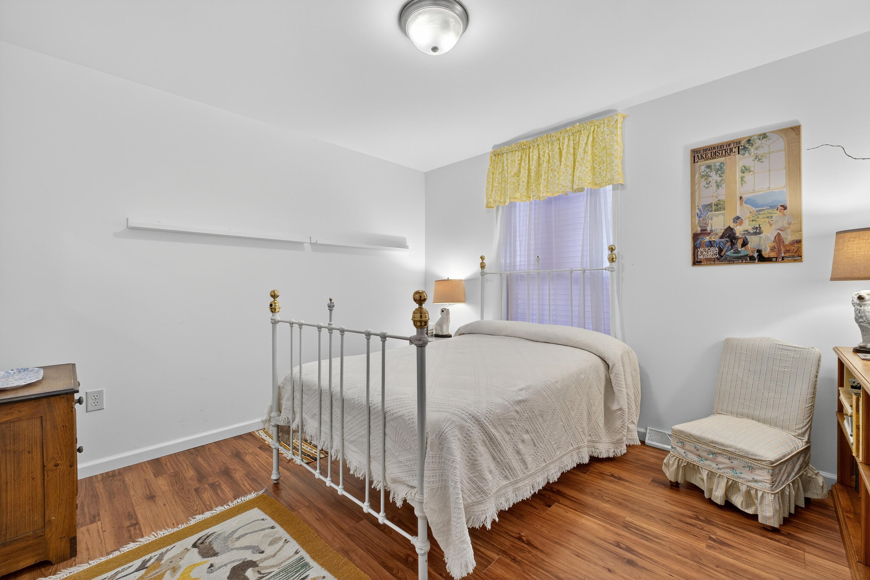 8 Caslyn Drive