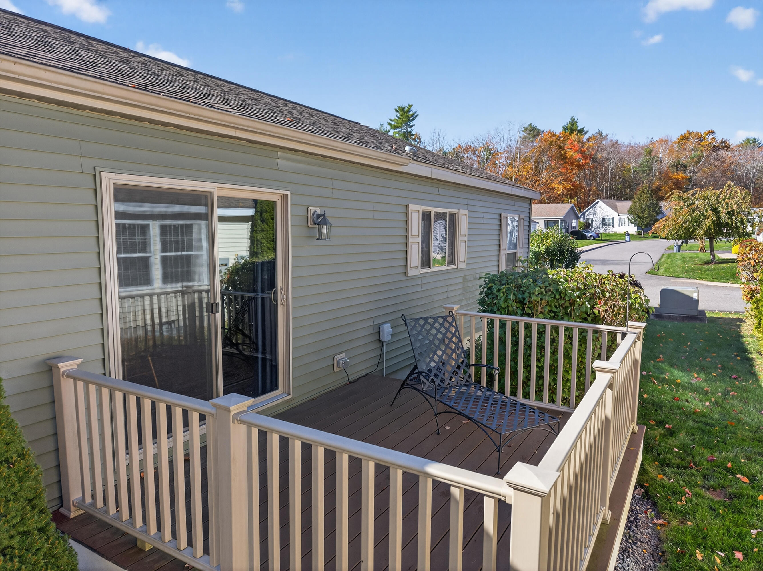 8 Caslyn Drive