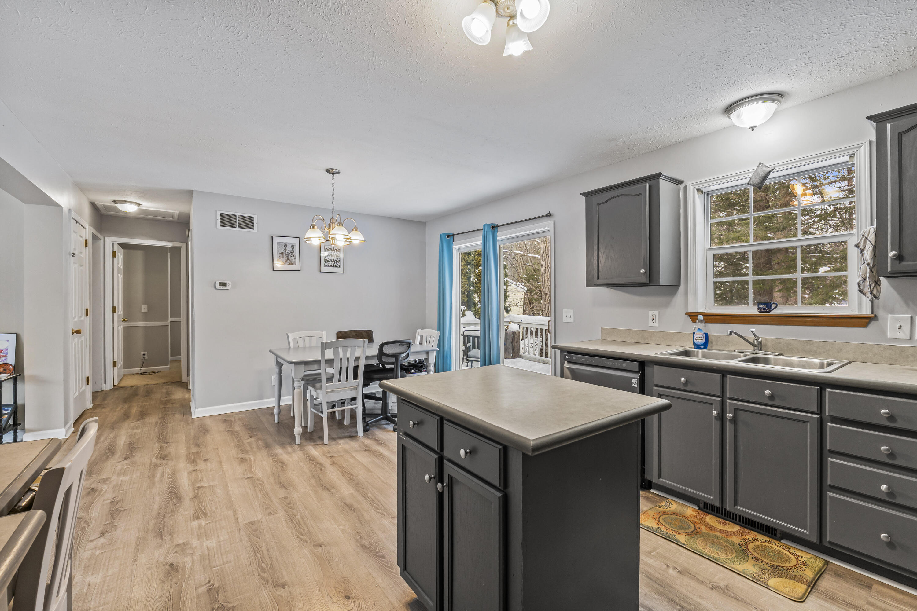 55 Fox Ridge Drive