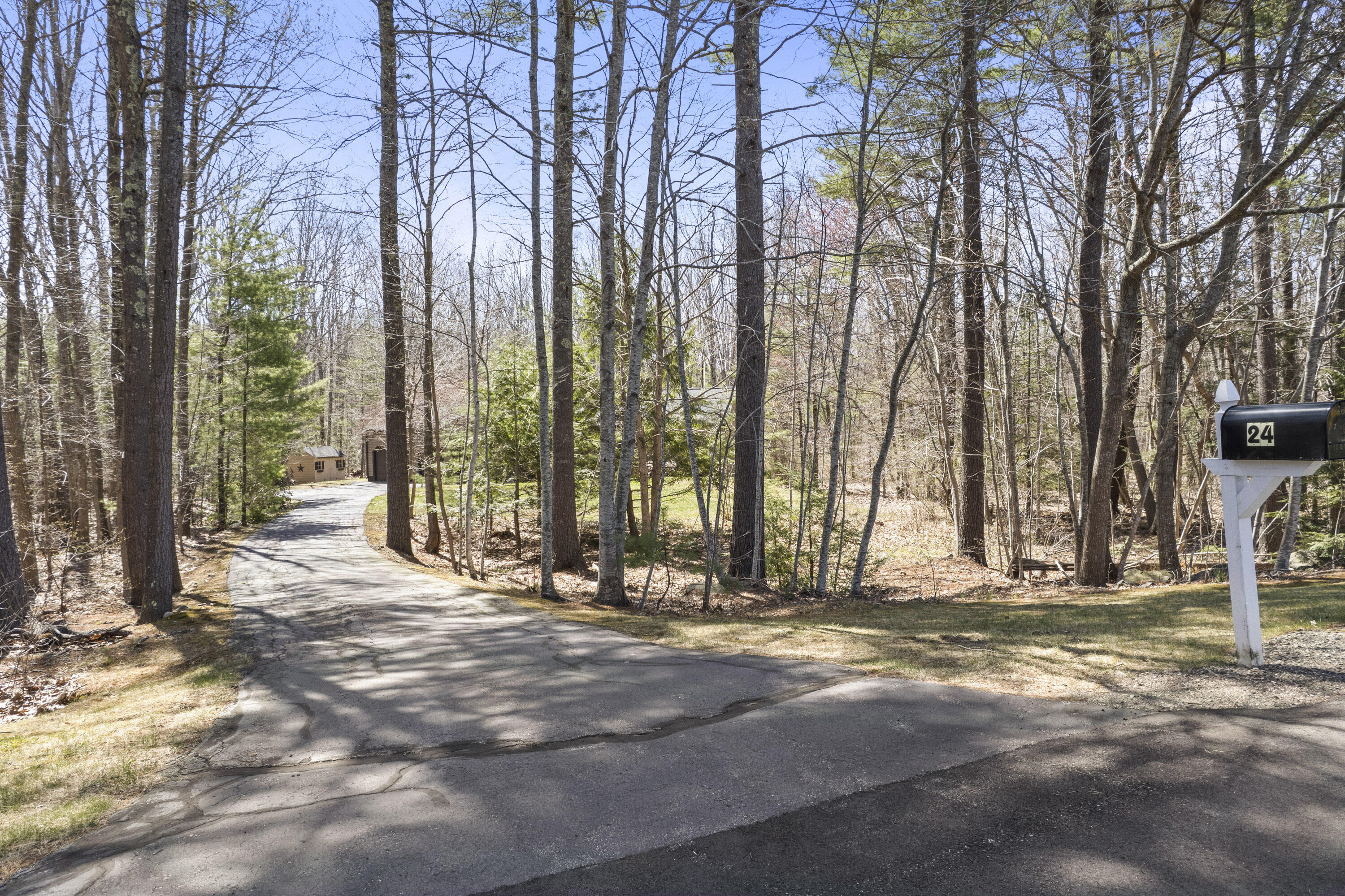24 Bluestone Lane