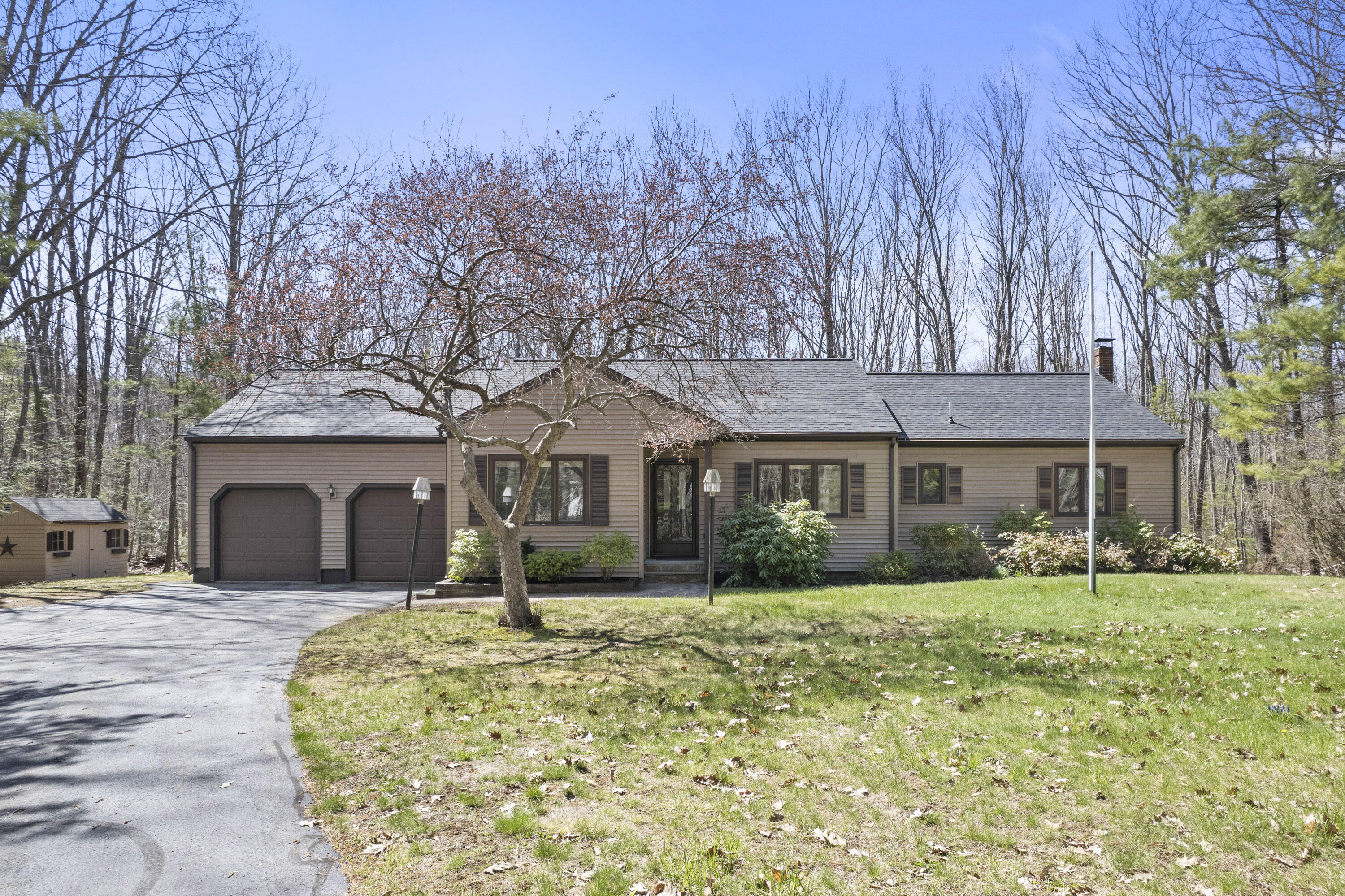 24 Bluestone Lane