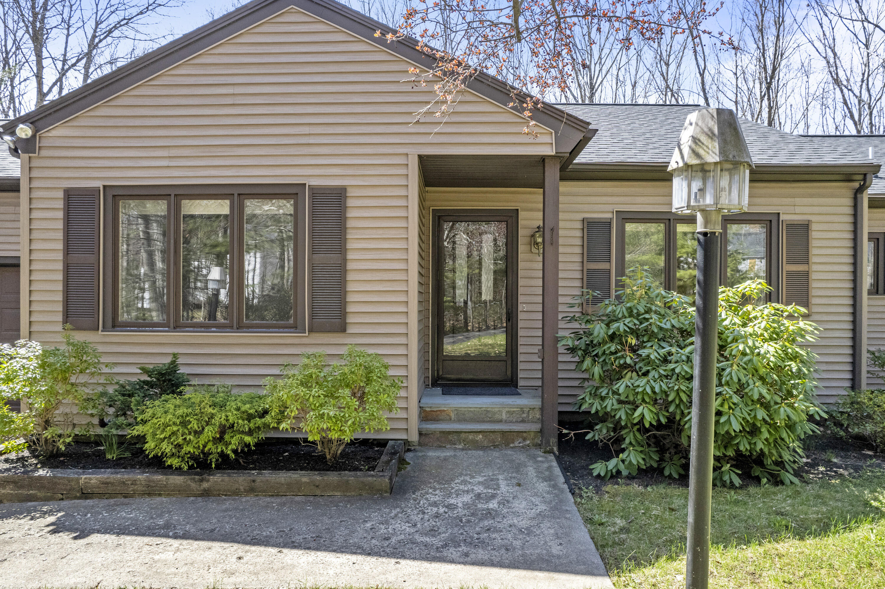 24 Bluestone Lane