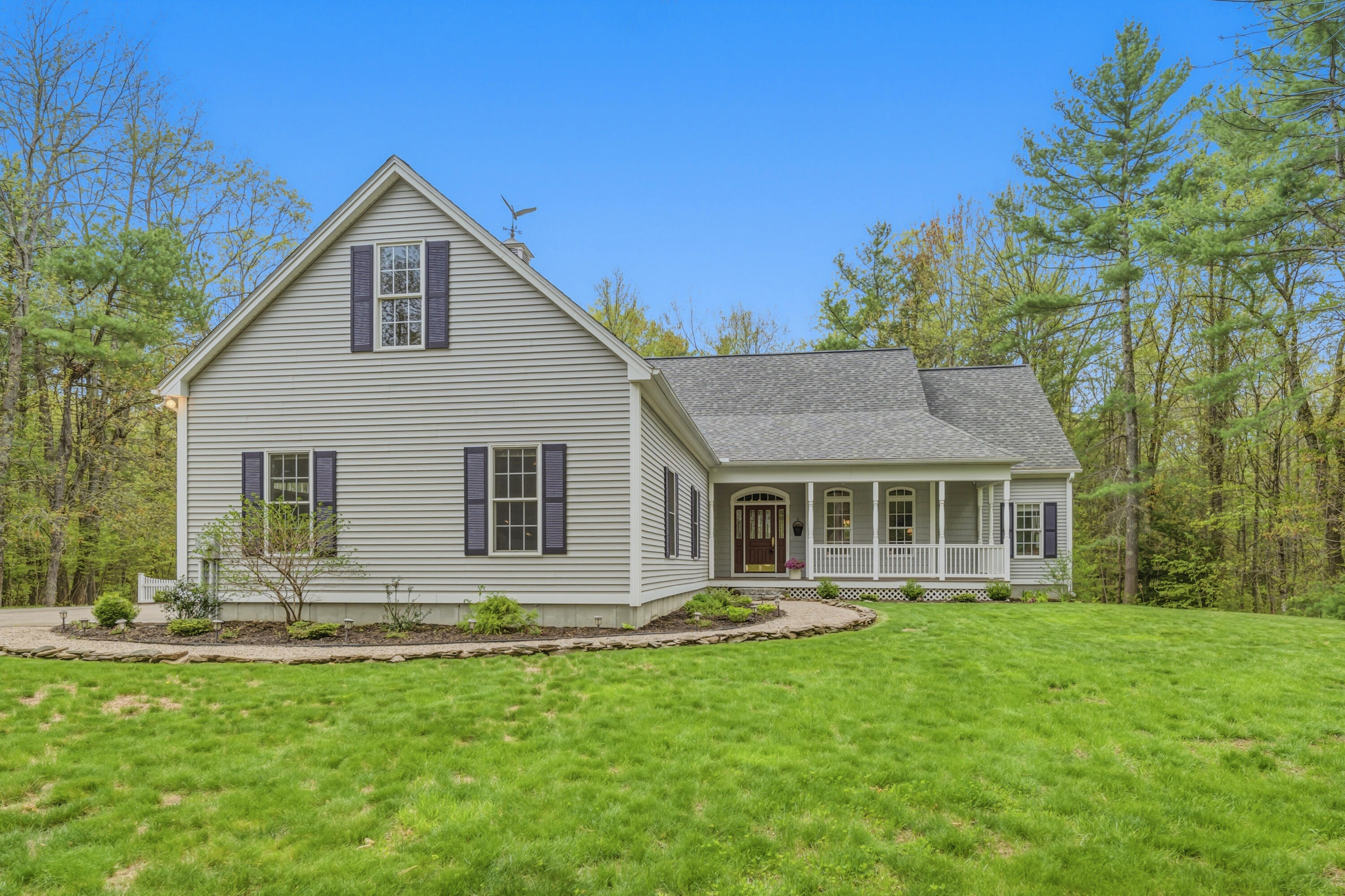 42 Black Swan Drive