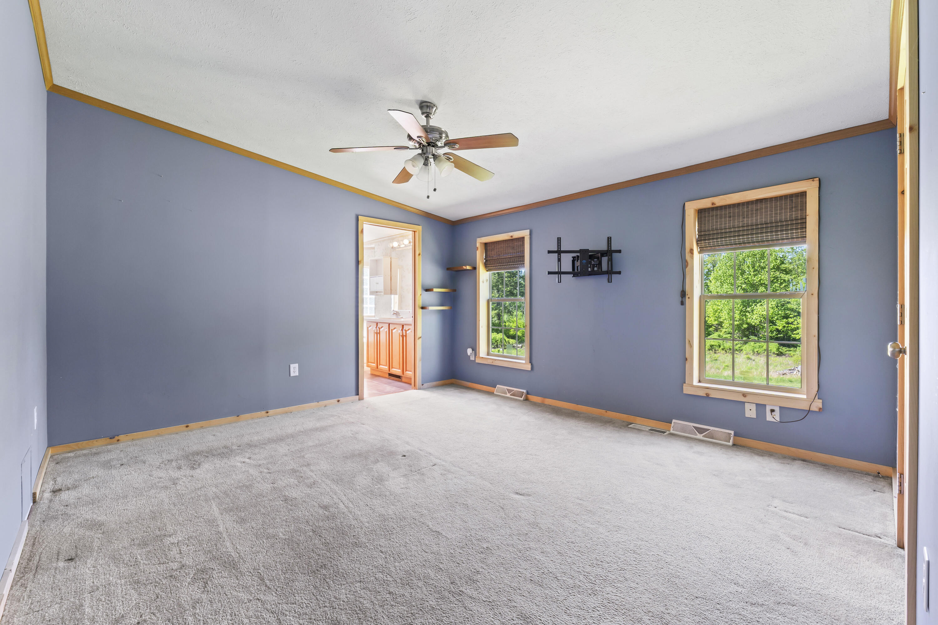 252 Blackberry Hill Road