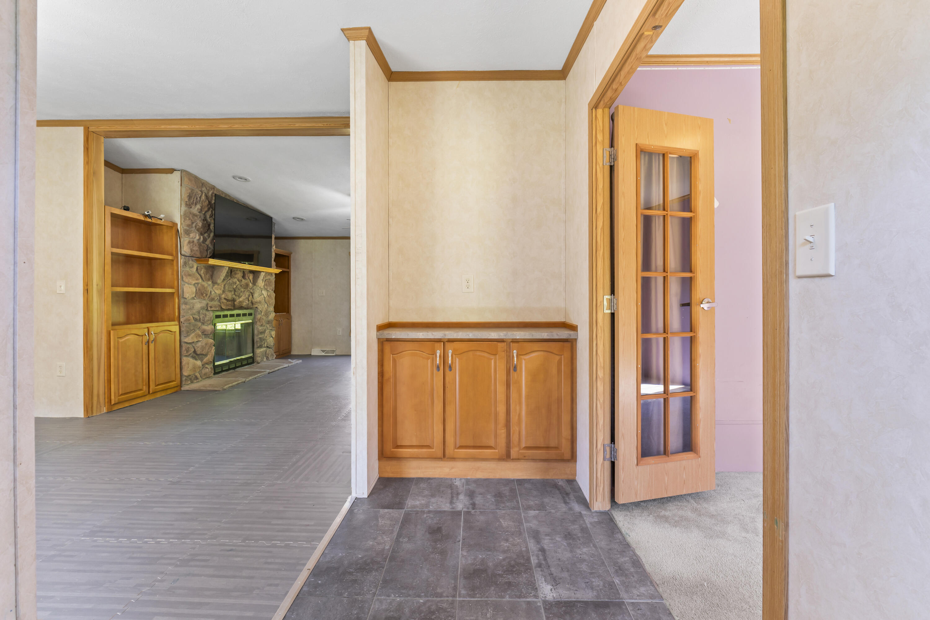 252 Blackberry Hill Road