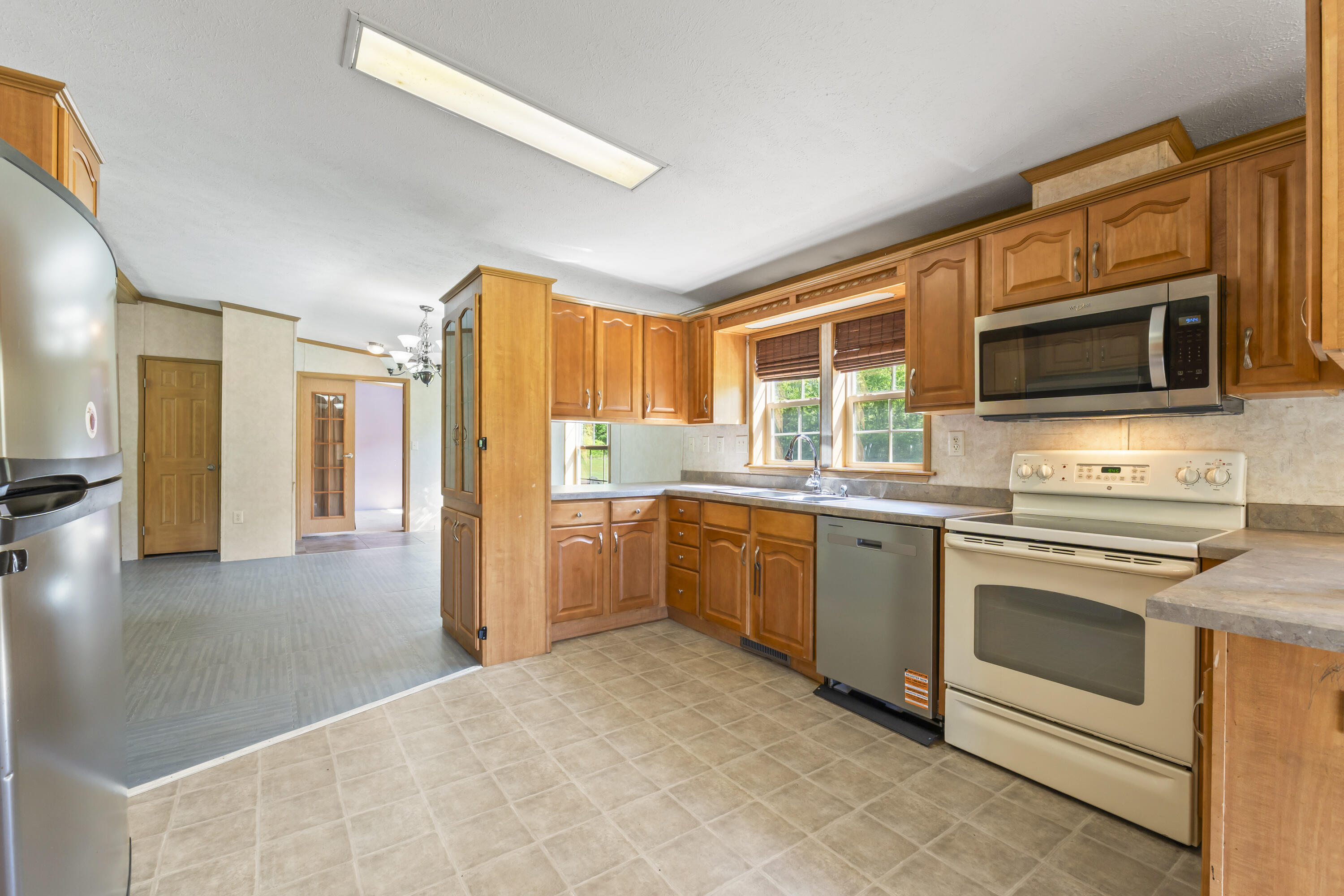 252 Blackberry Hill Road