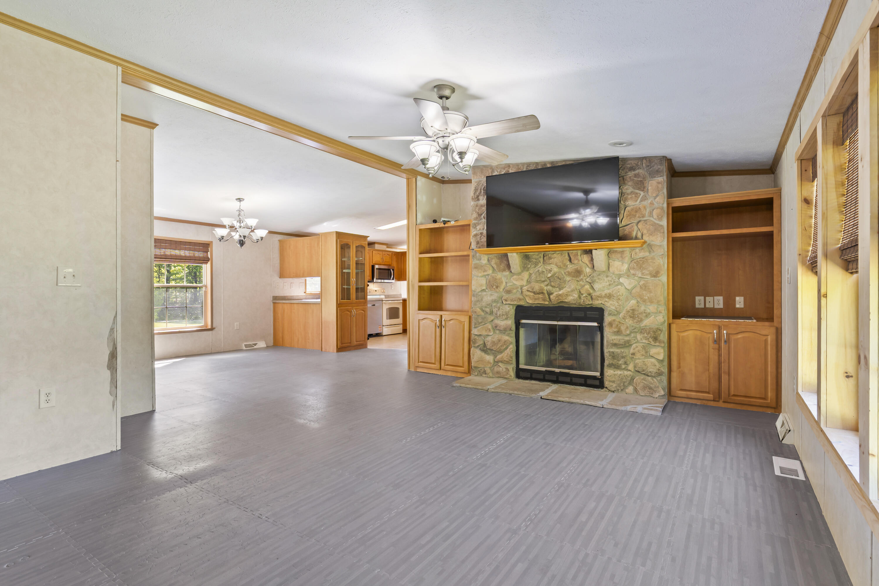 252 Blackberry Hill Road