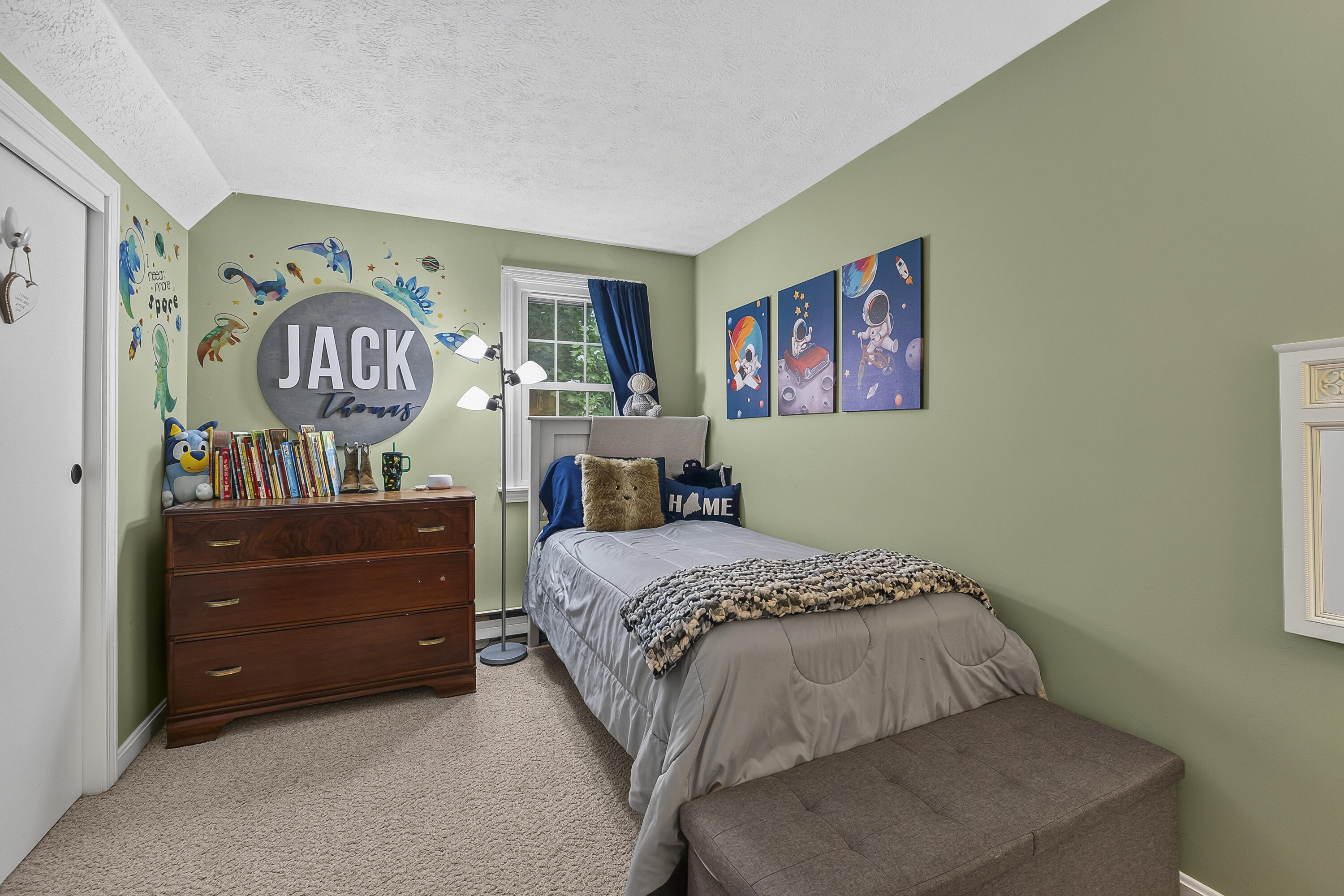 13 Eastview Drive