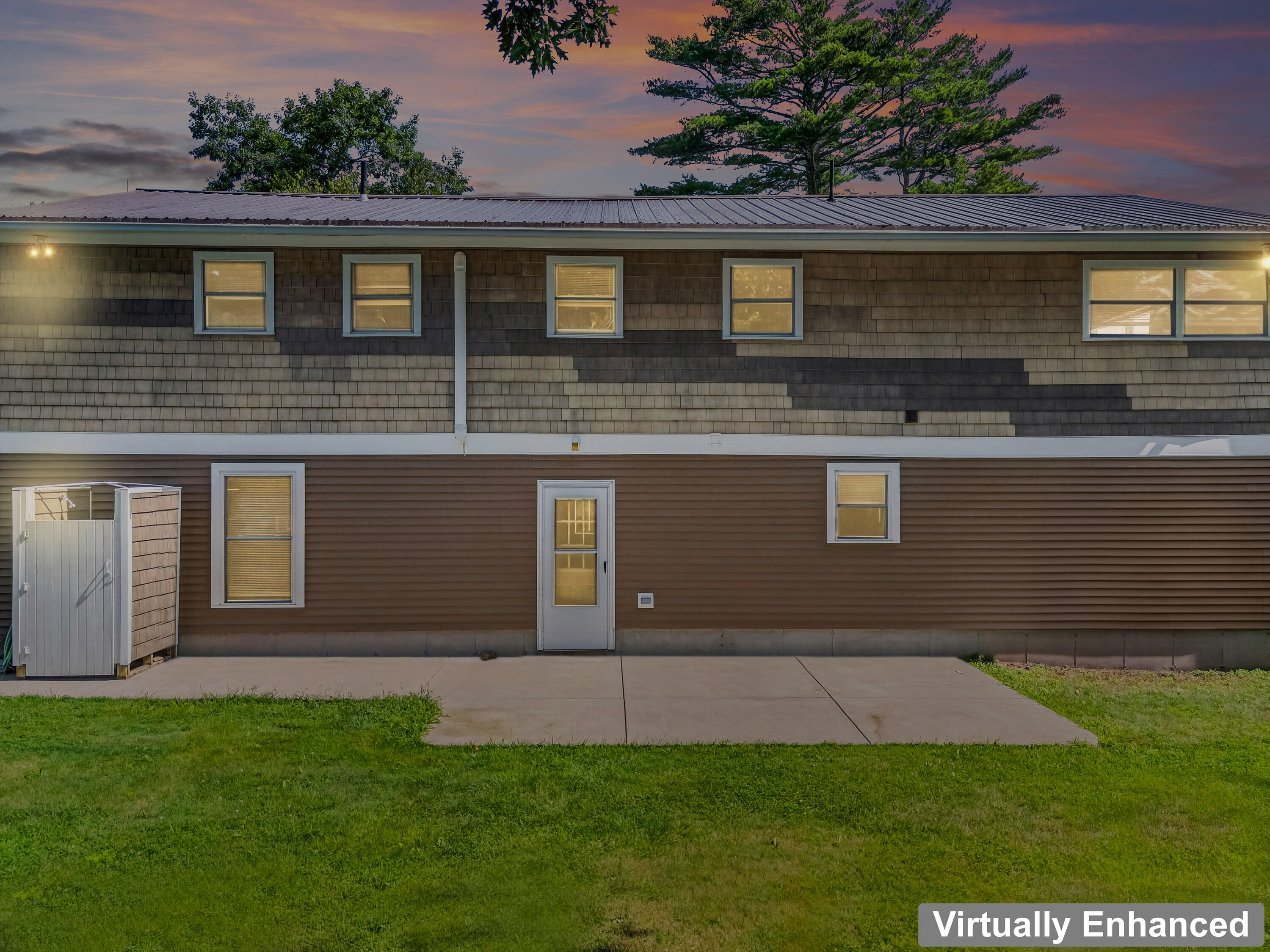 10 Oceanside Avenue W