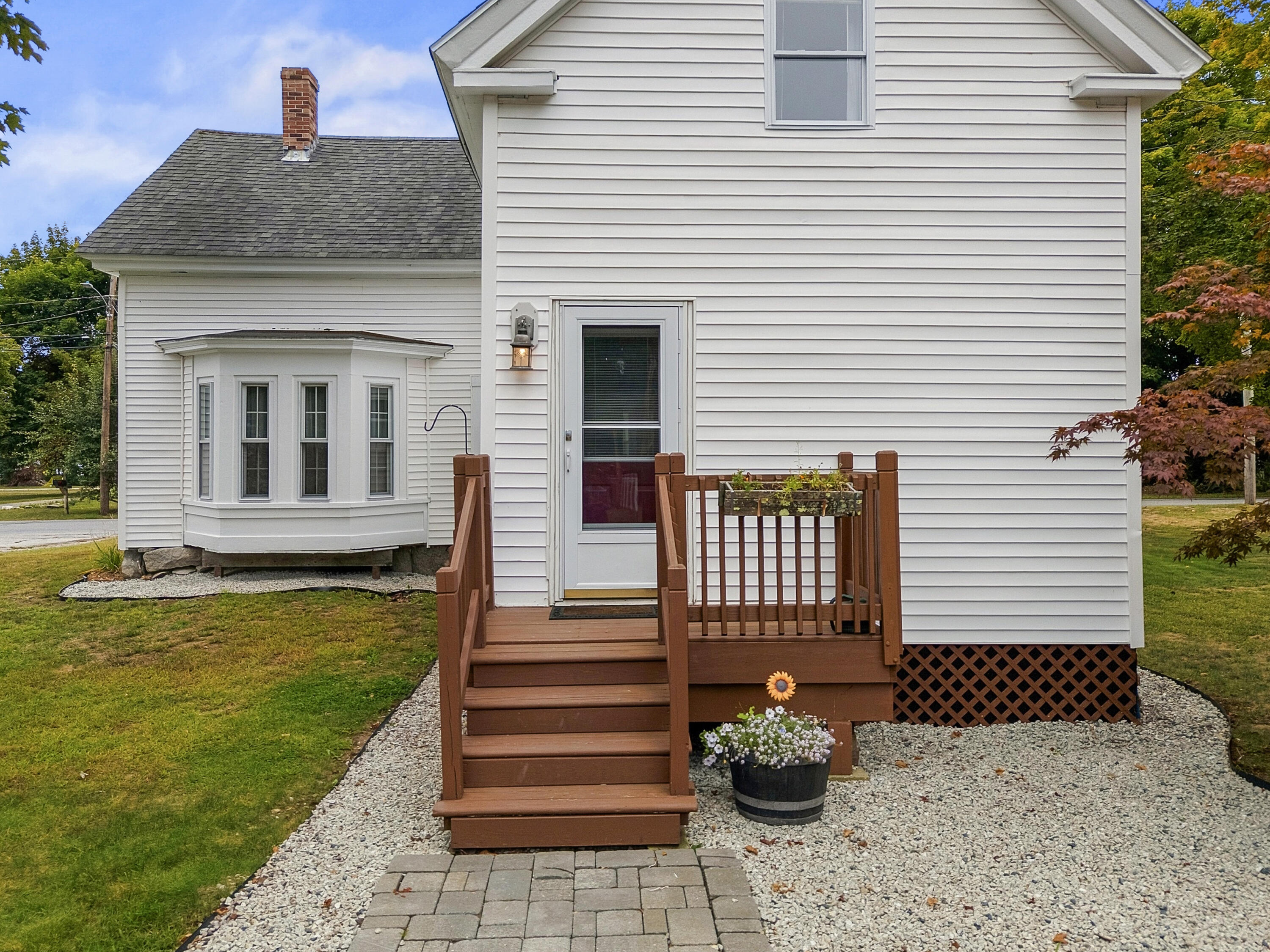 18 Maple Street