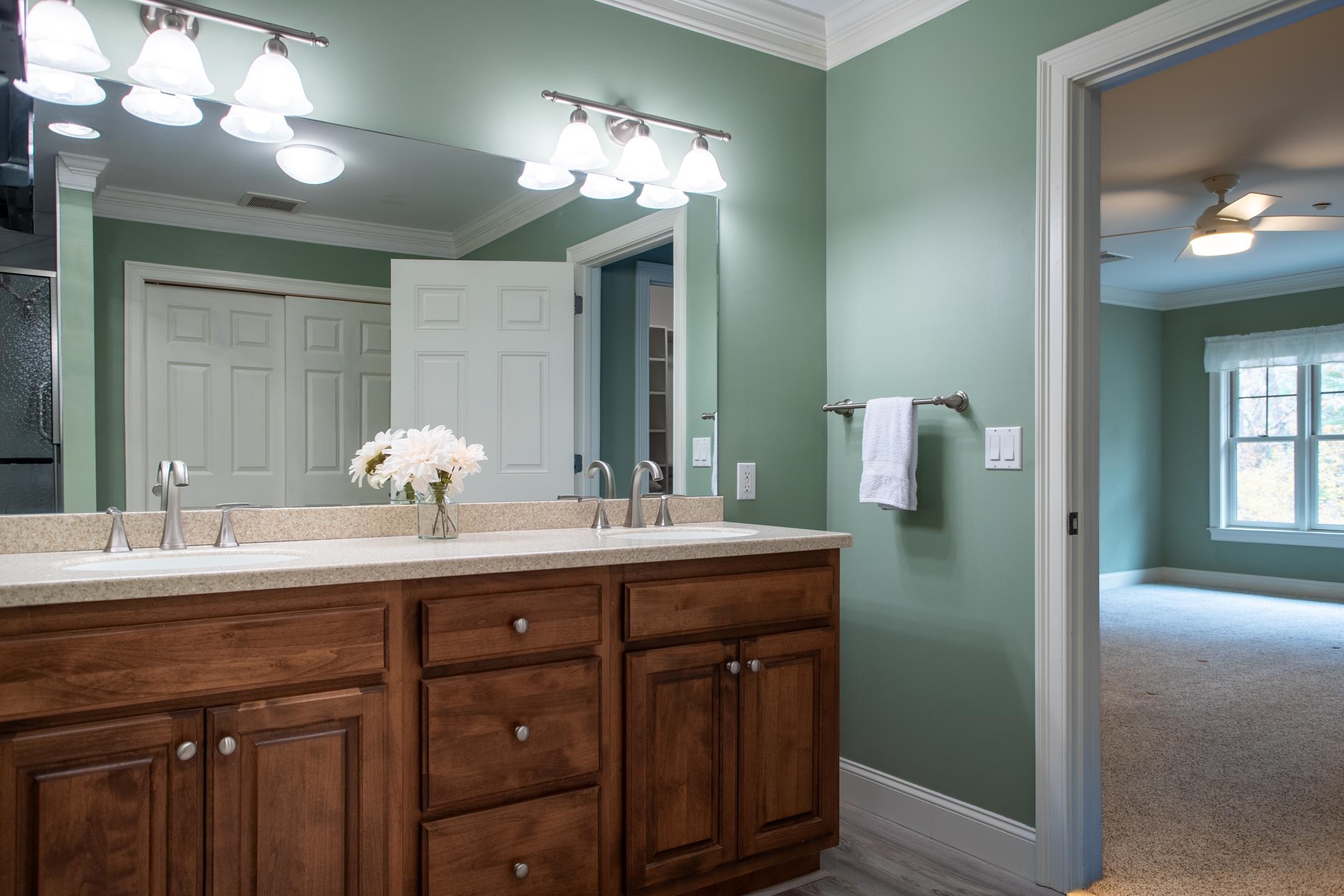 100 Shepards Cove Road Unit: G-203