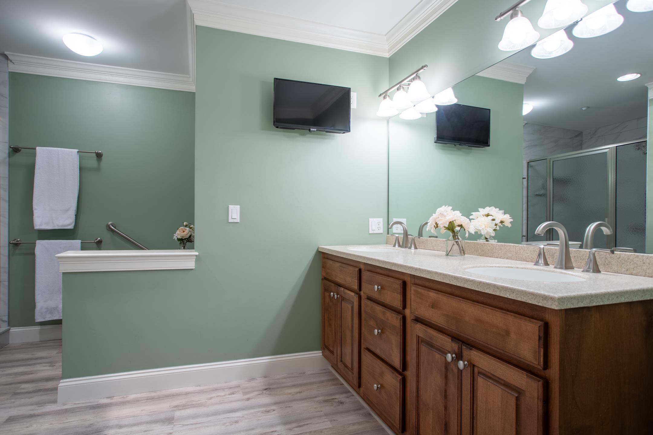 100 Shepards Cove Road Unit: G-203