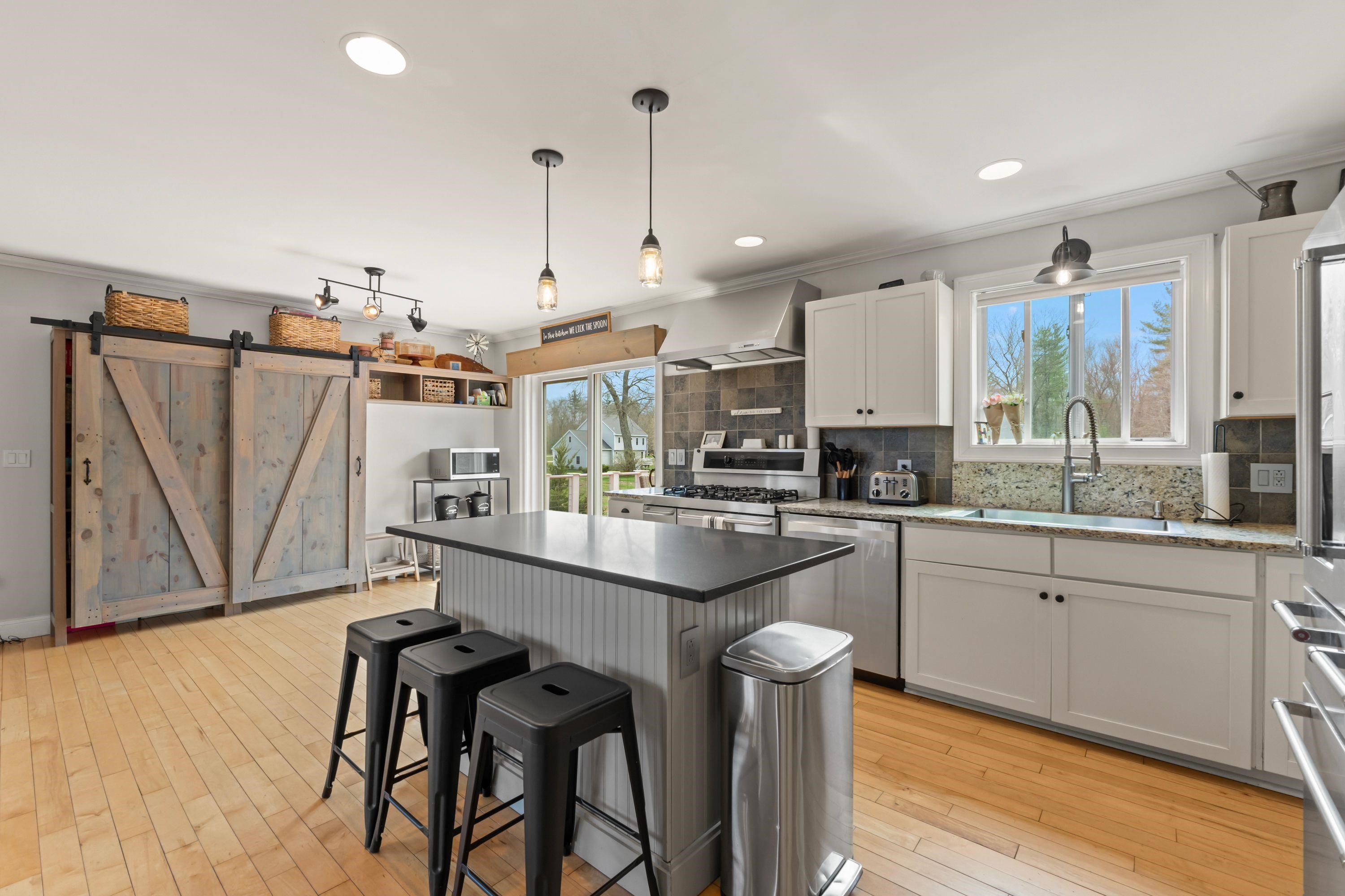 10 Hidden Valley Drive