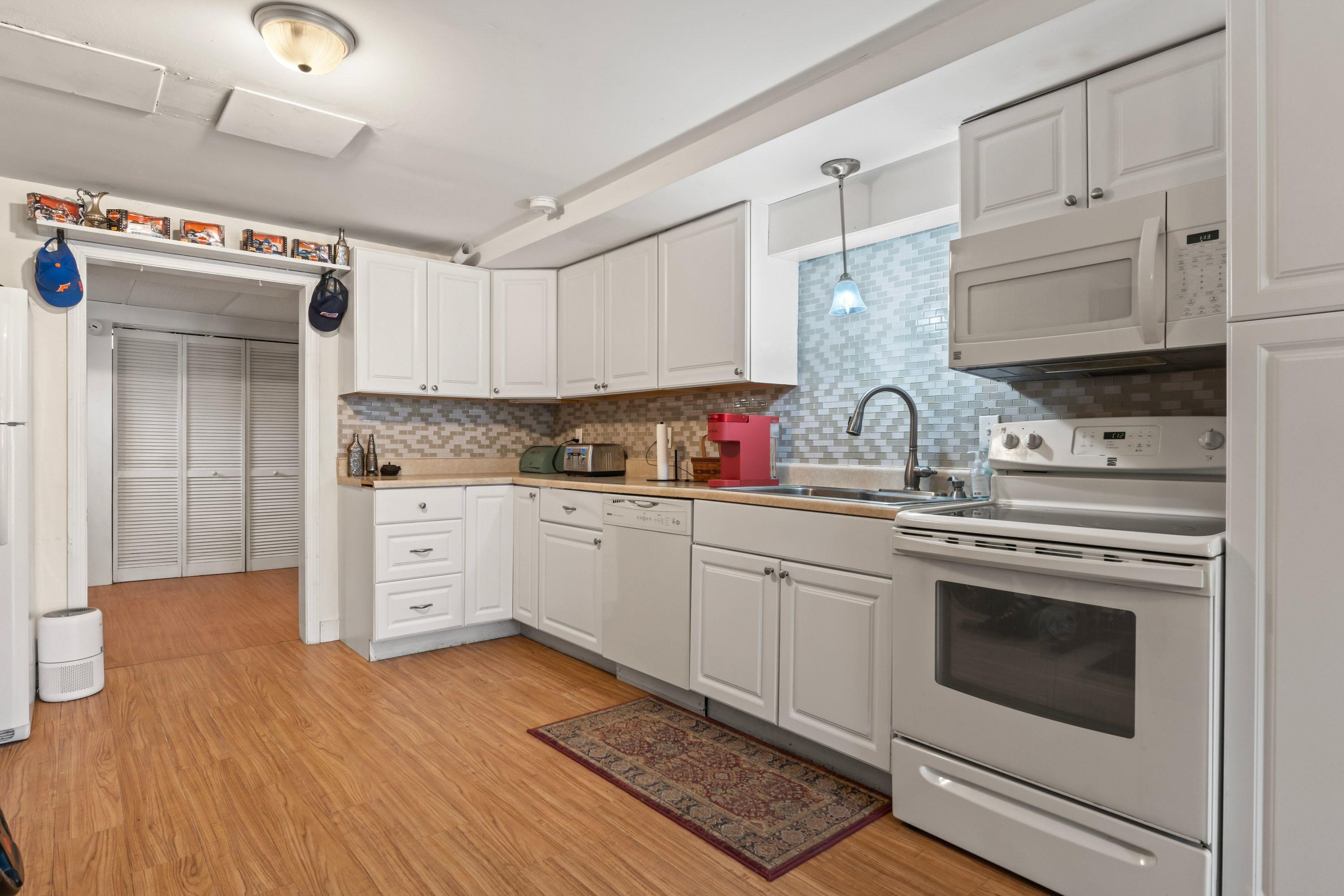 10 Hidden Valley Drive