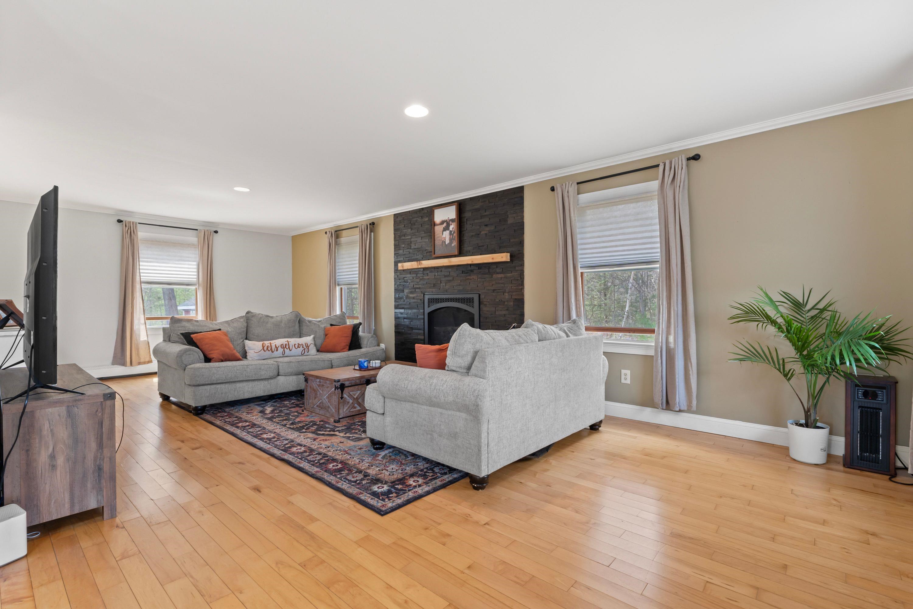 10 Hidden Valley Drive