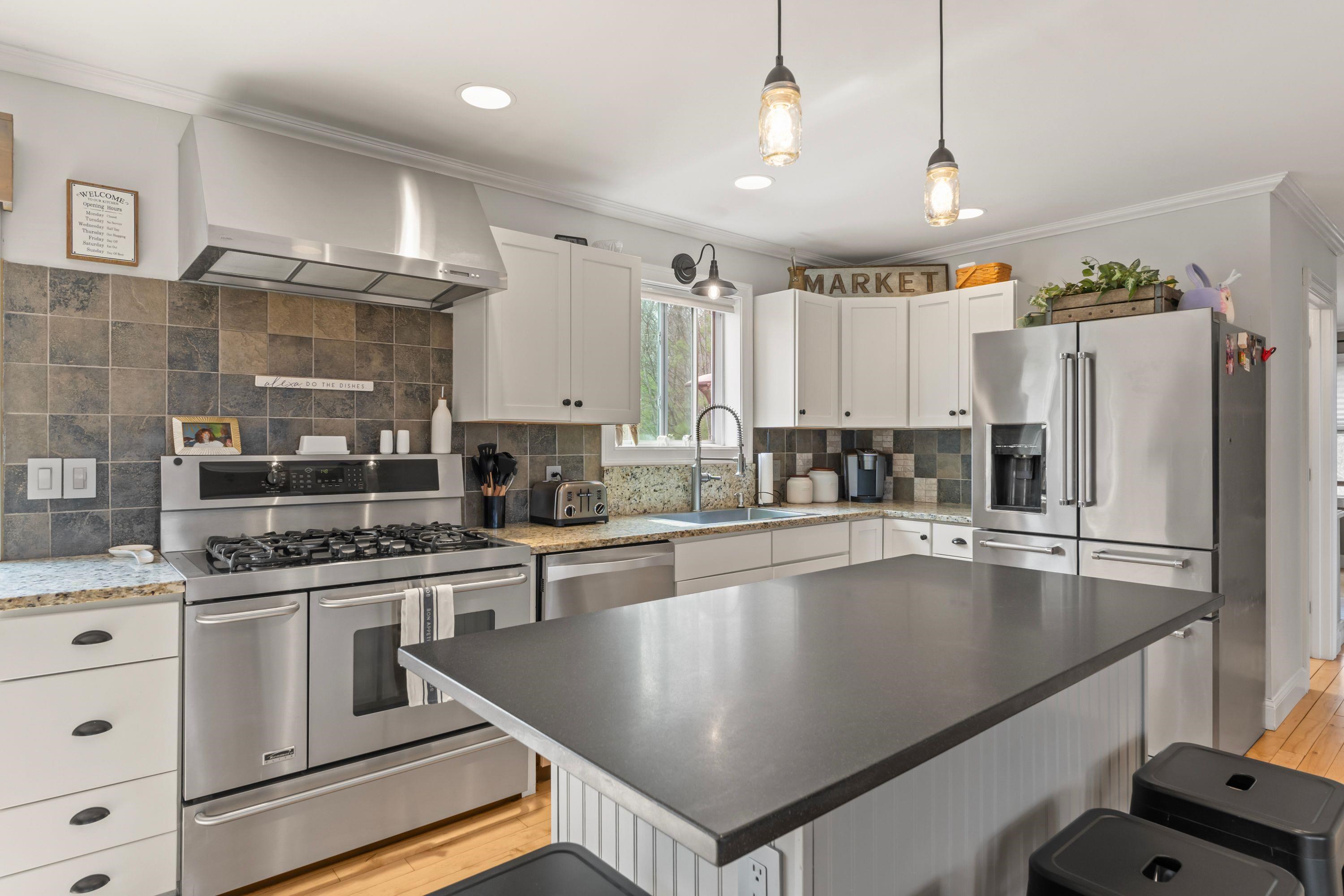 10 Hidden Valley Drive