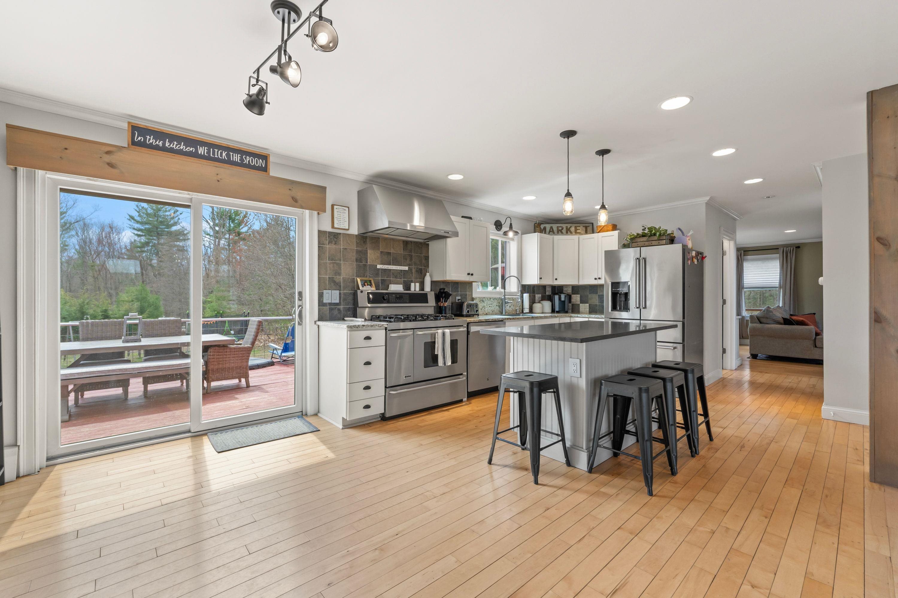 10 Hidden Valley Drive