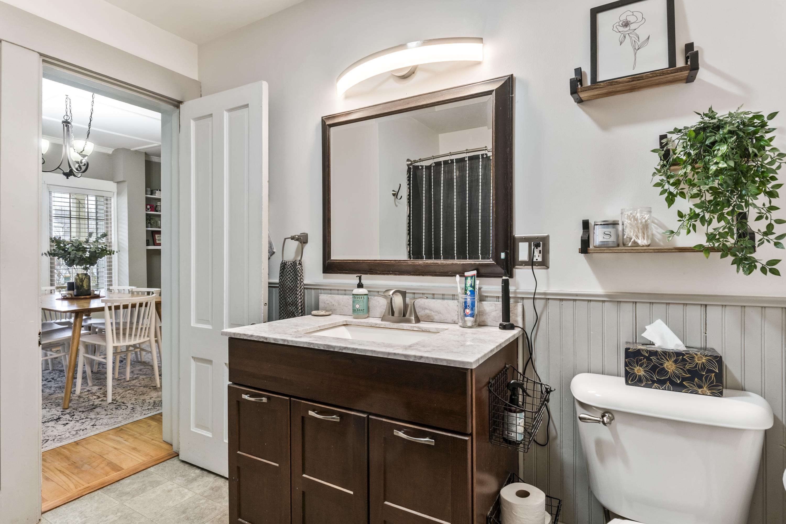 87 Charles Street Unit: 2