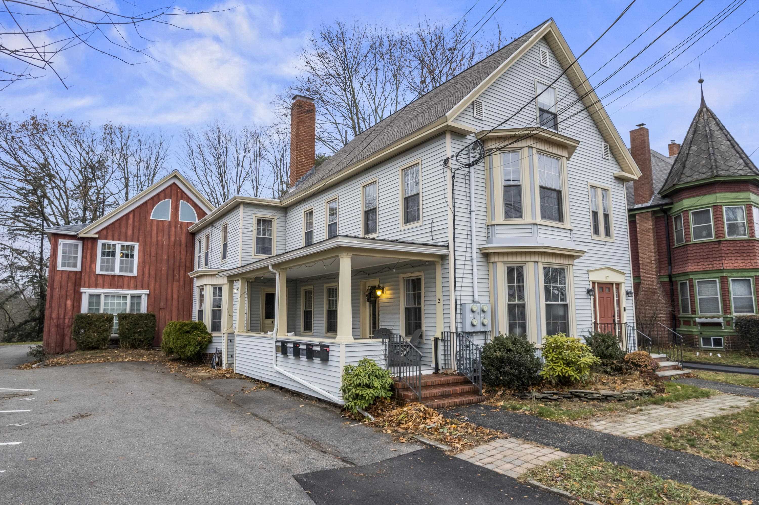 87 Charles Street Unit: 2