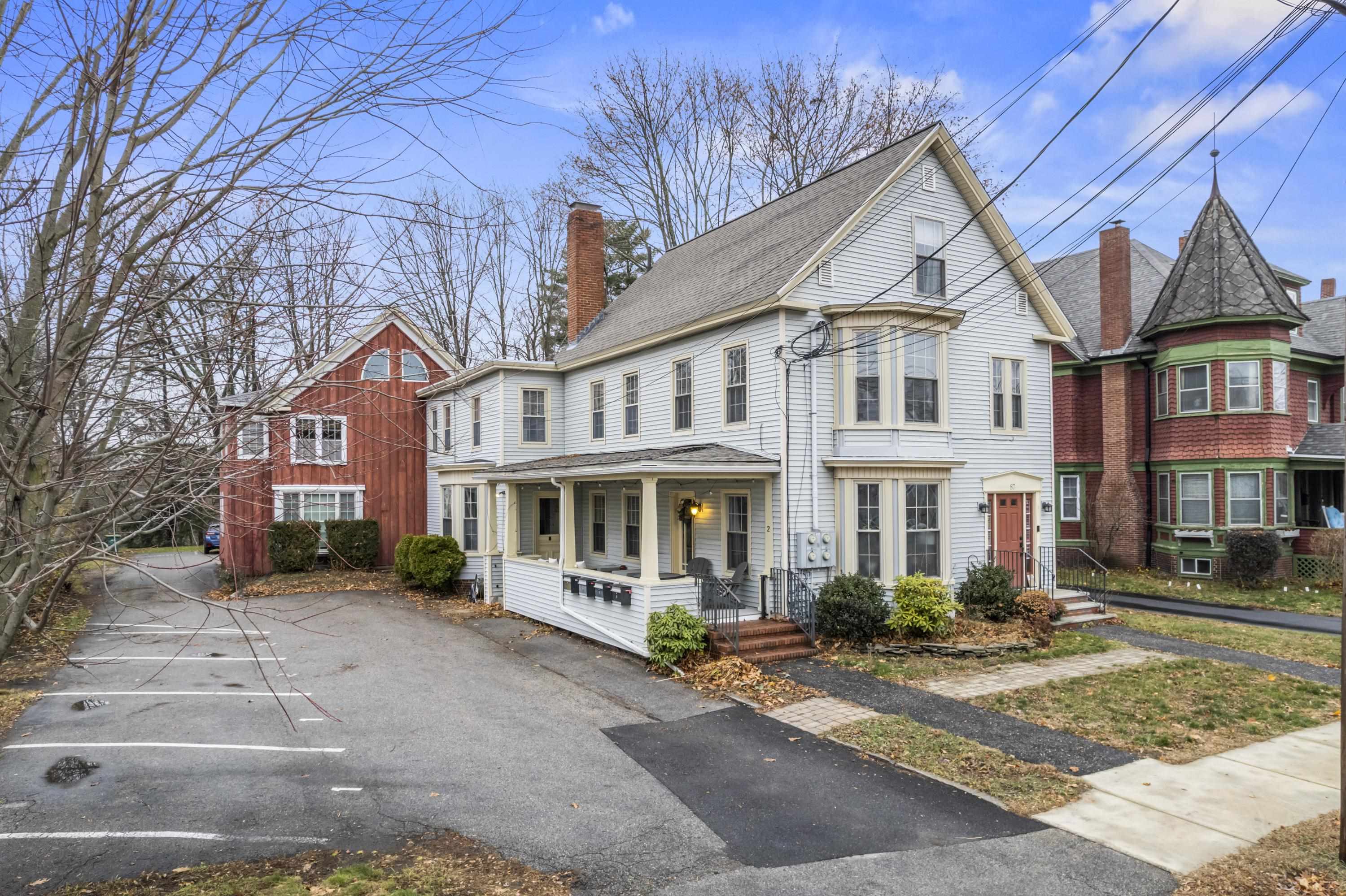 87 Charles Street Unit: 2