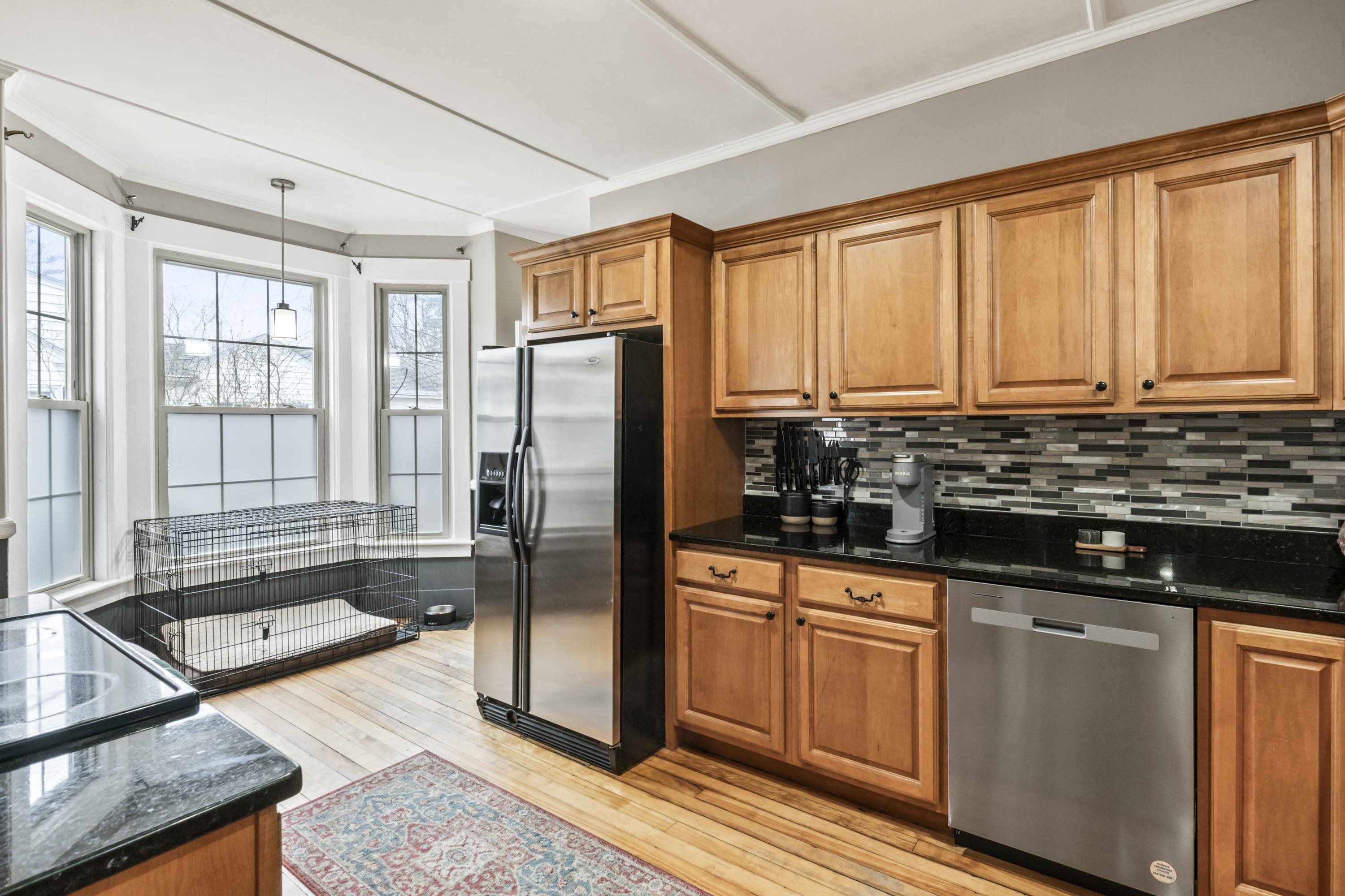 87 Charles Street Unit: 2