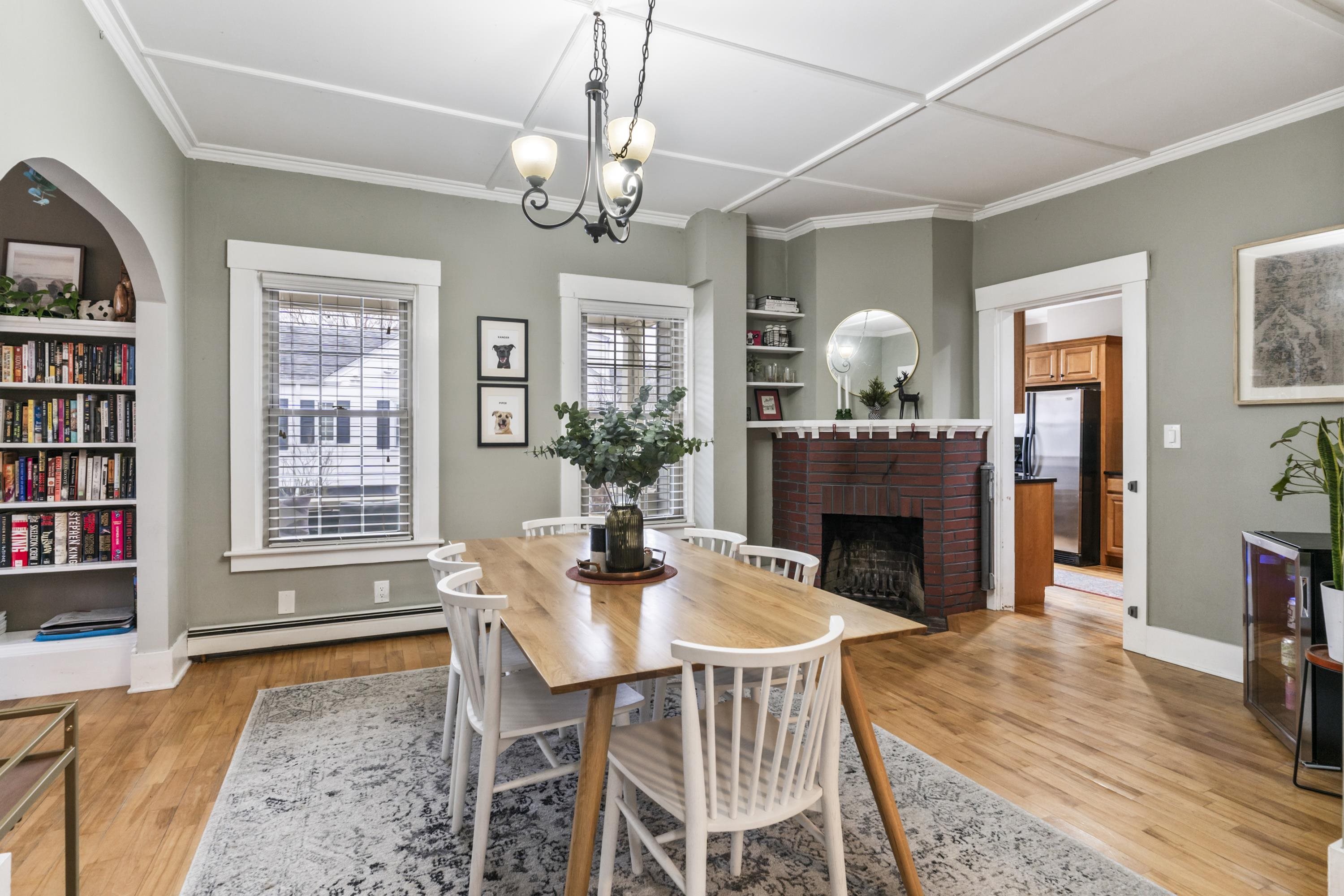 87 Charles Street Unit: 2