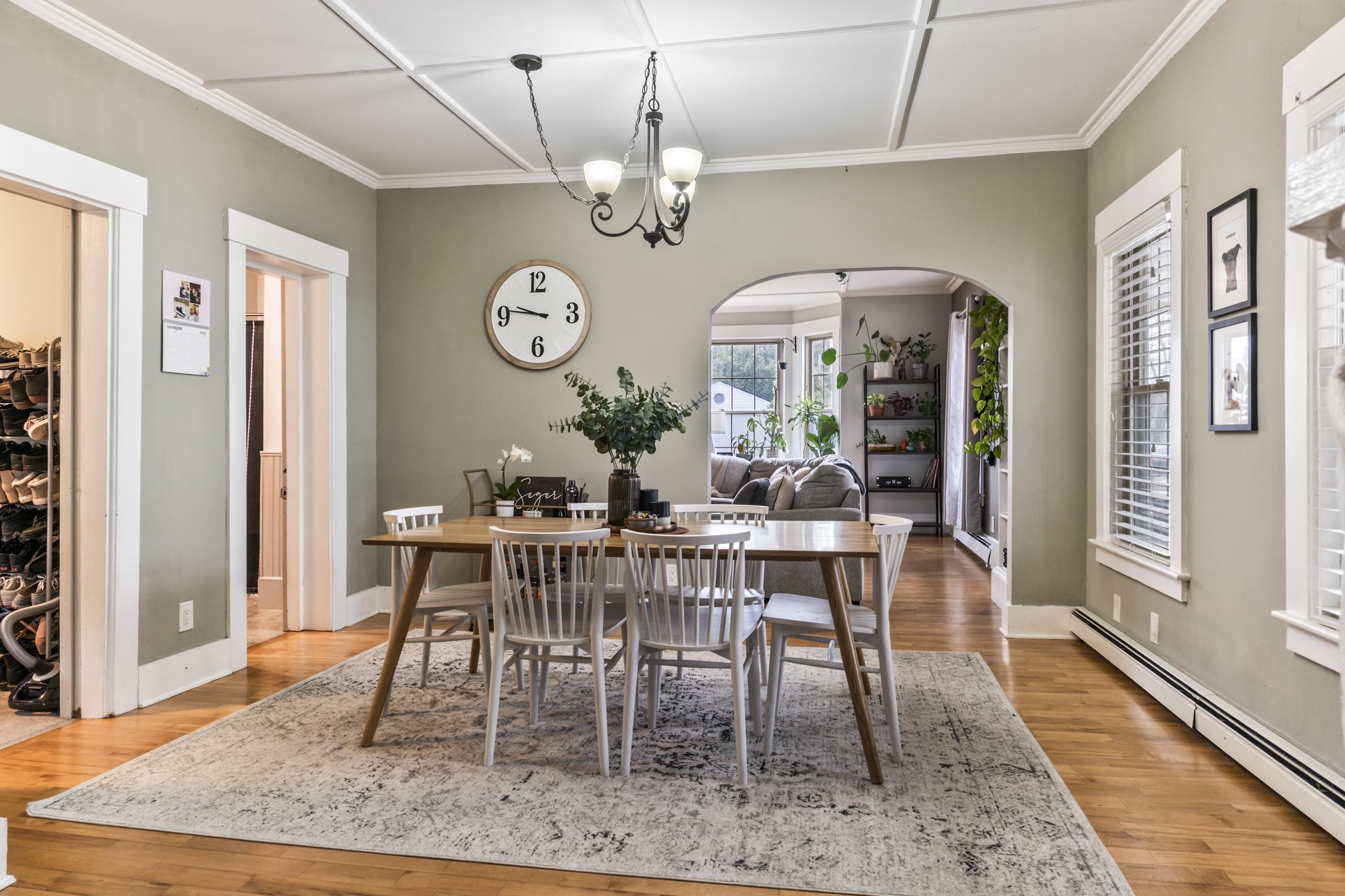 87 Charles Street Unit: 2