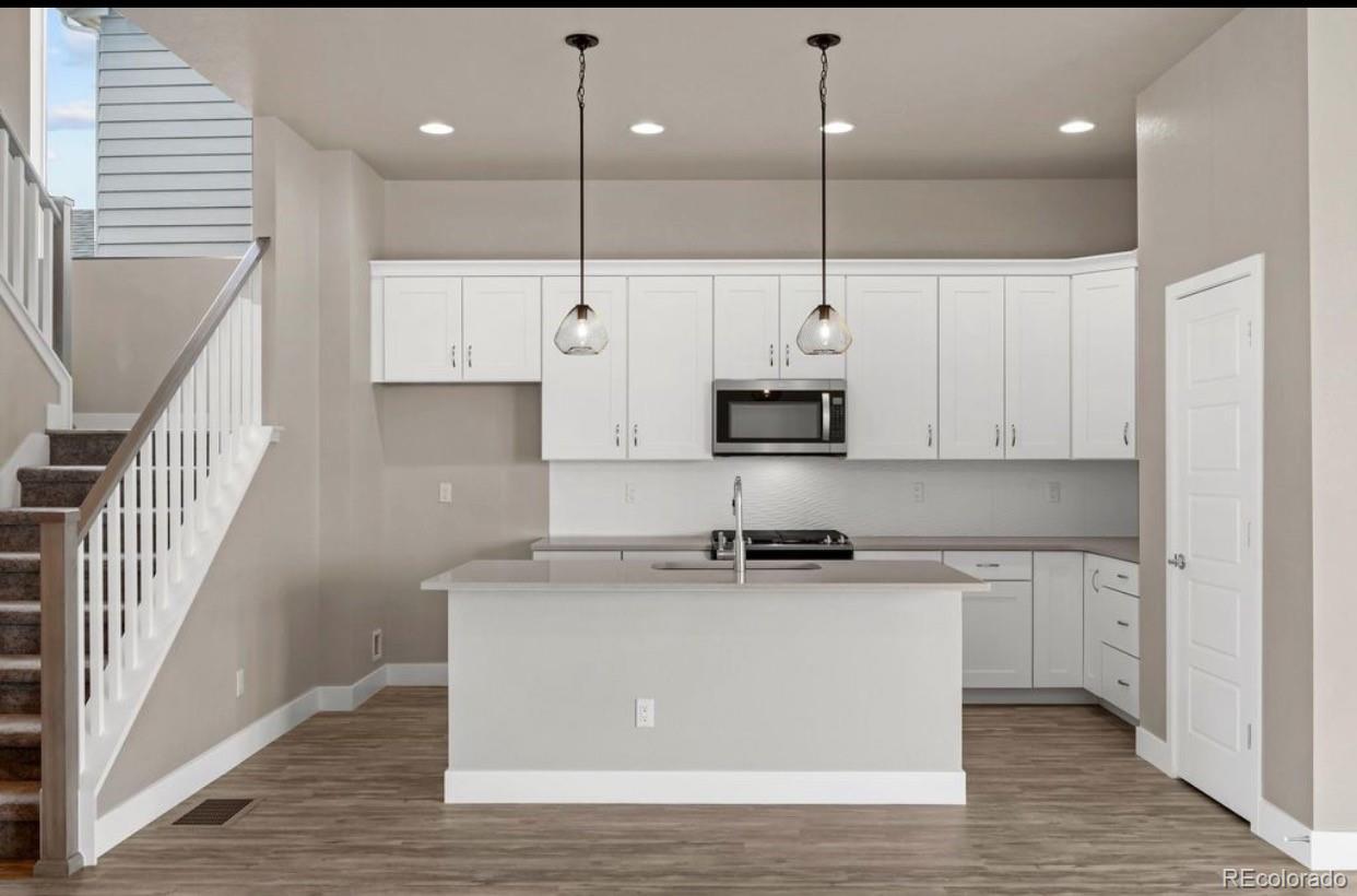 6195  Saddlesmith Street