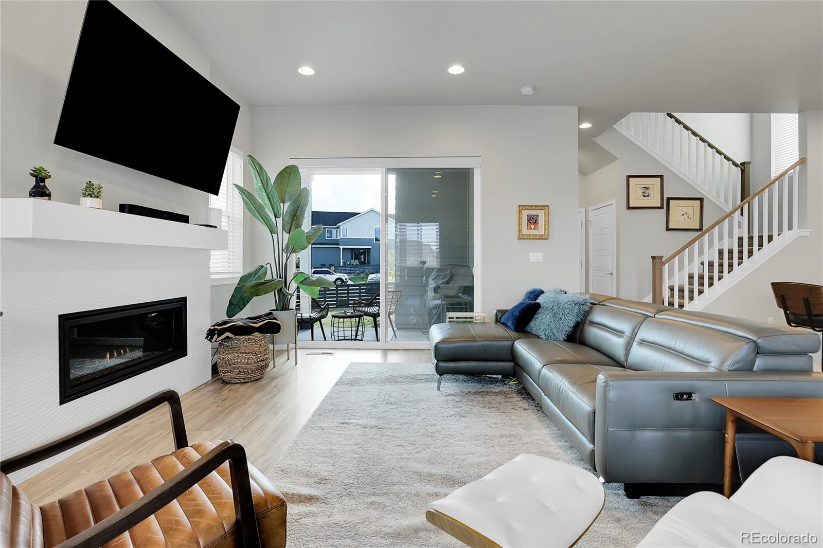 6195 Saddlesmith Street