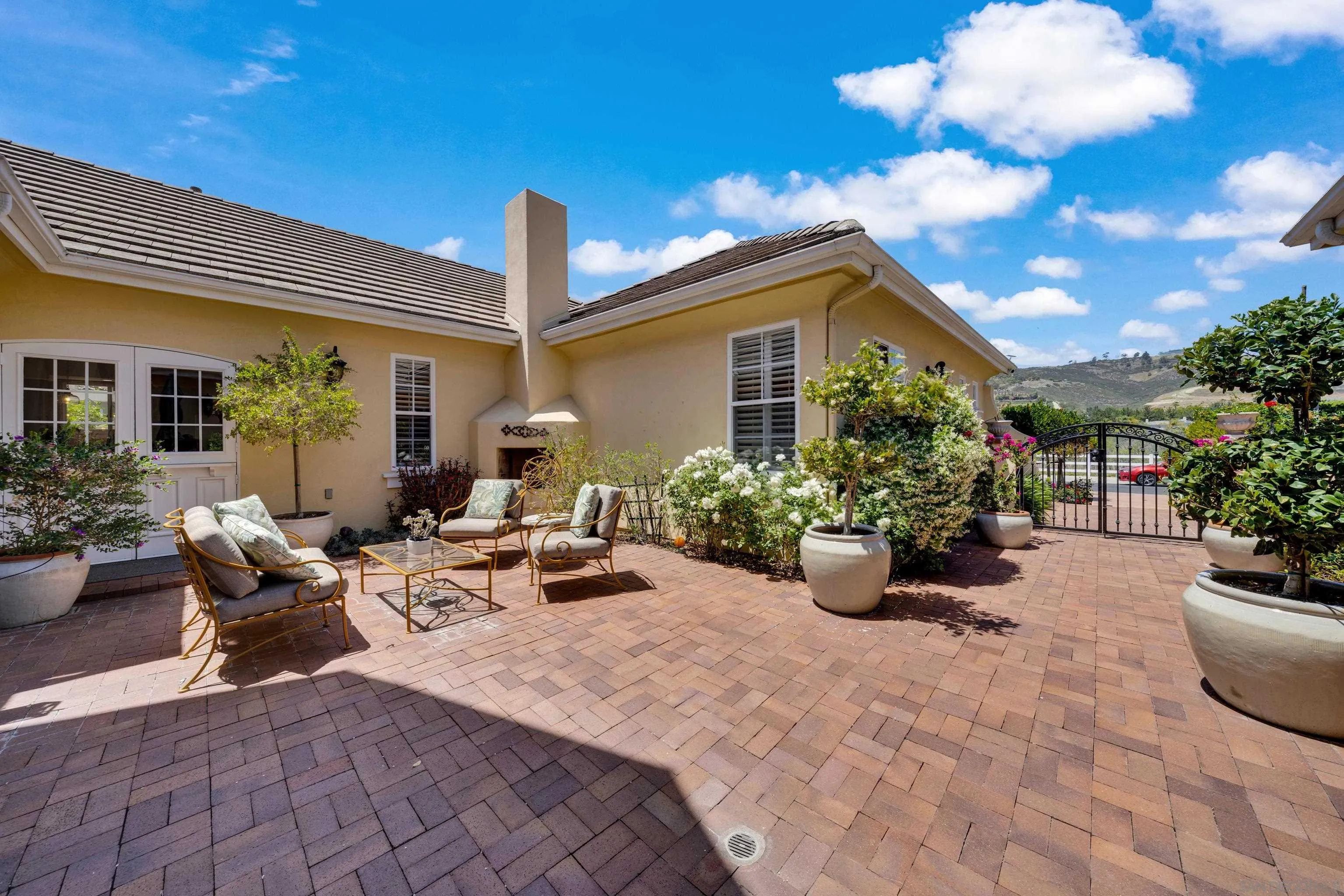 9343 Bernardo Lakes Dr.