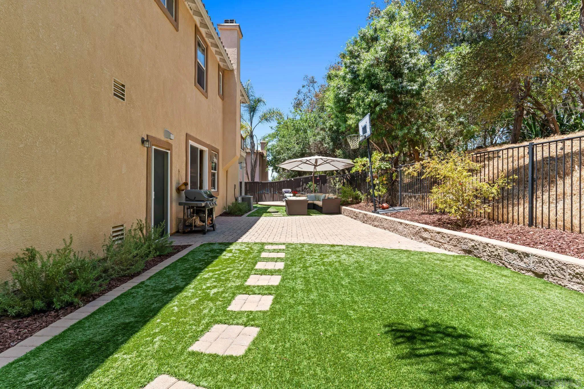 3814 Ruette San Raphael