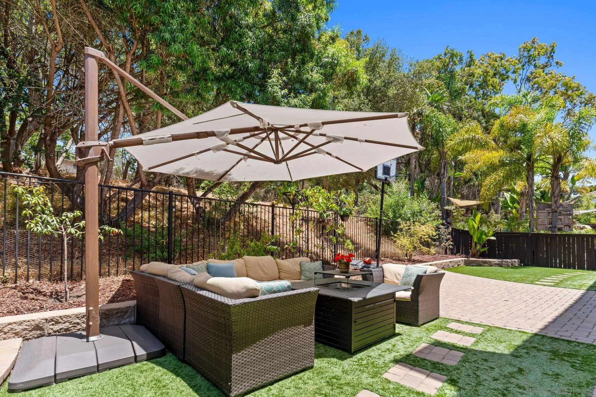 3814 Ruette San Raphael