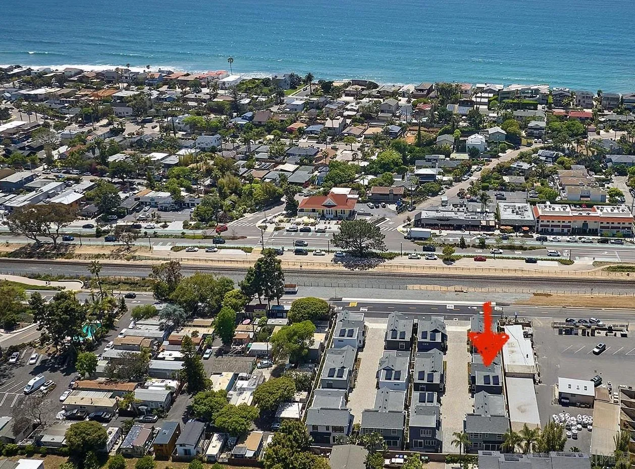 569 N Vulcan Ave, Encinitas