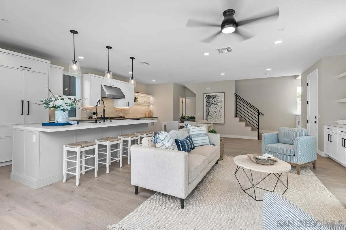 569 N Vulcan Ave, Encinitas