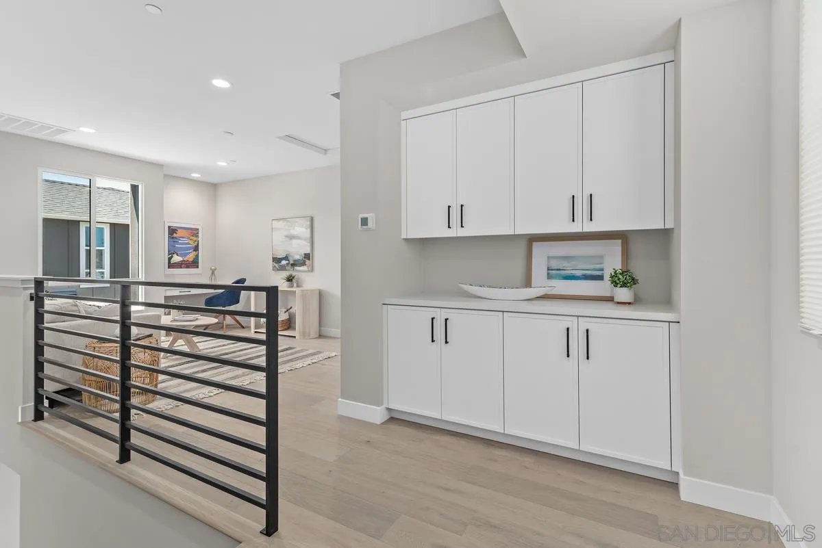 569 N Vulcan Ave, Encinitas