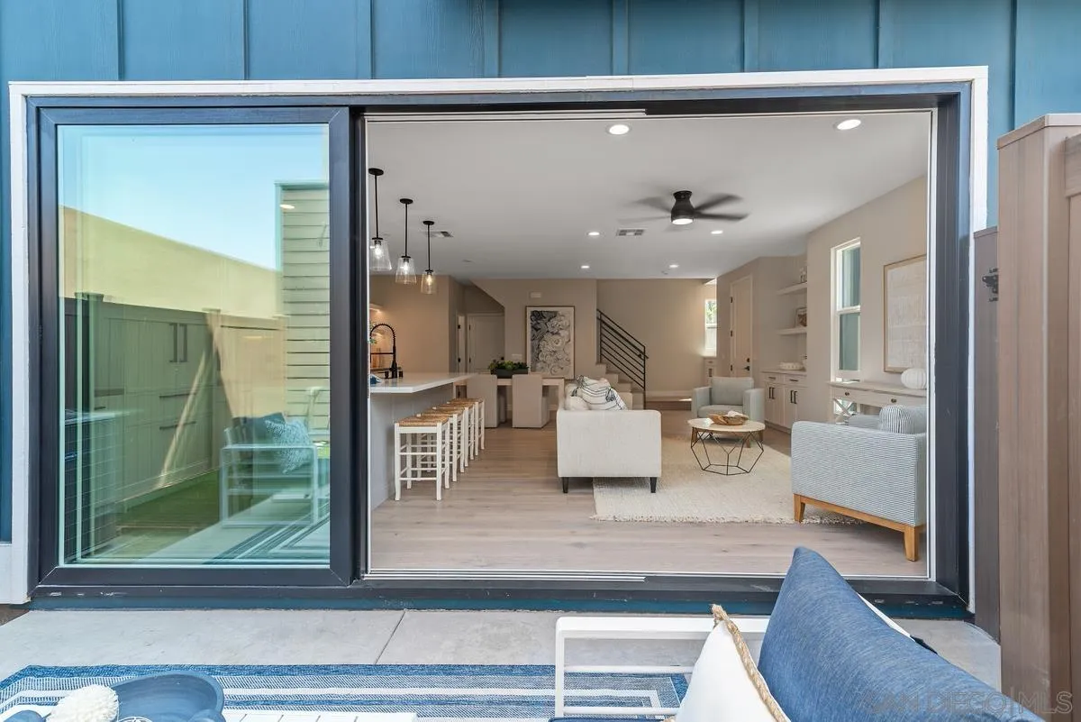 569 N Vulcan Ave, Encinitas