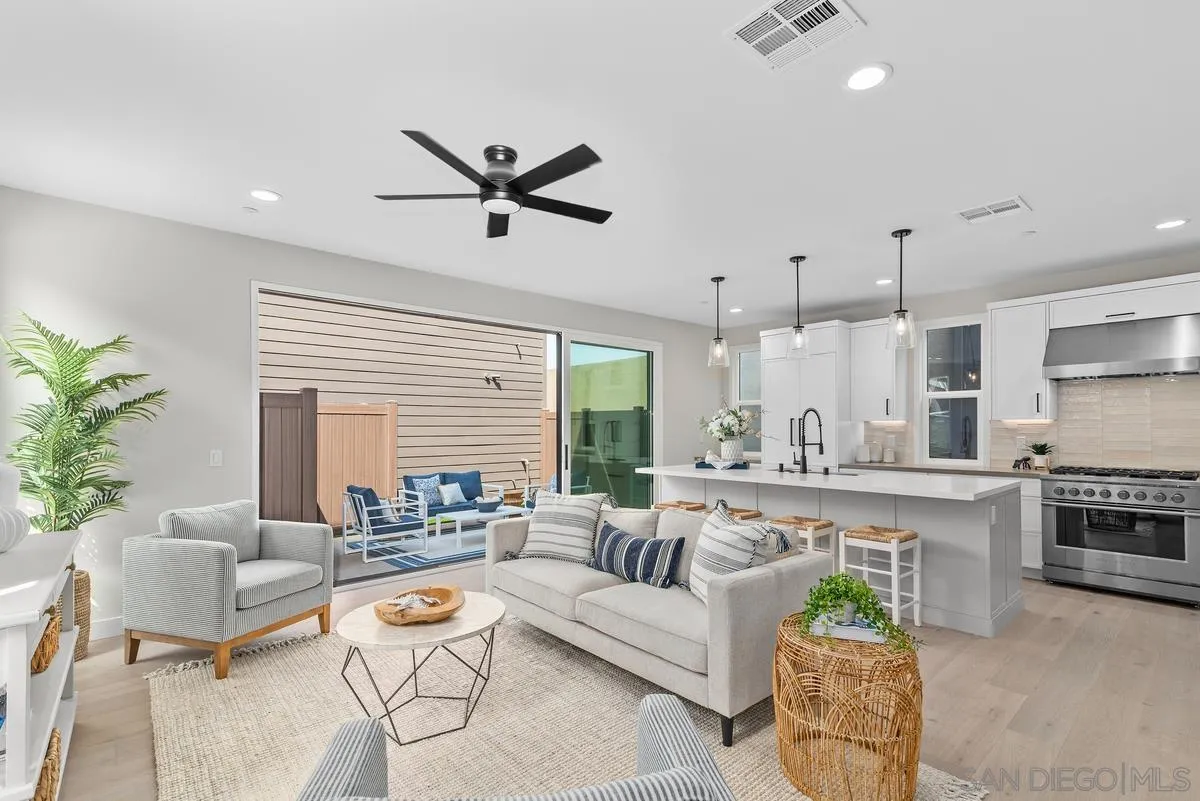 569 N Vulcan Ave, Encinitas