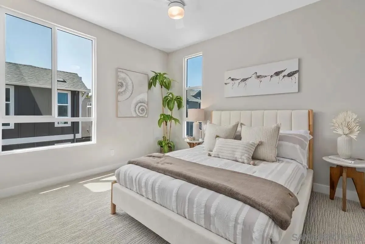 569 N Vulcan Ave., Encinitas