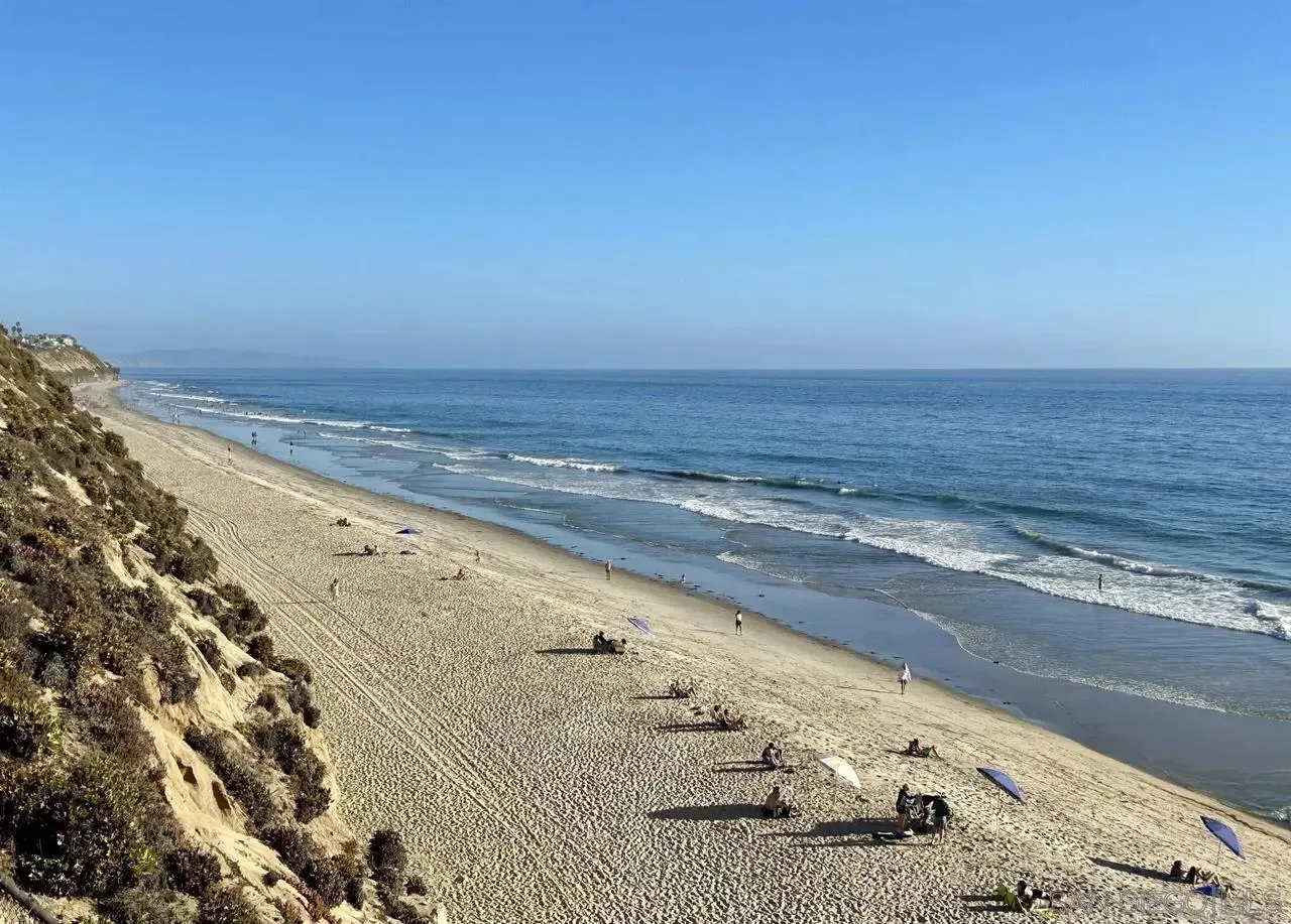 569 N Vulcan Ave., Encinitas