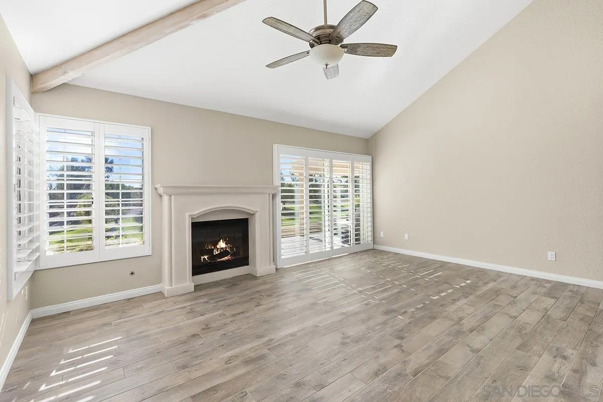 12071 Caminito Corriente