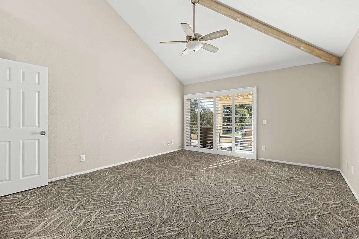 12071 Caminito Corriente