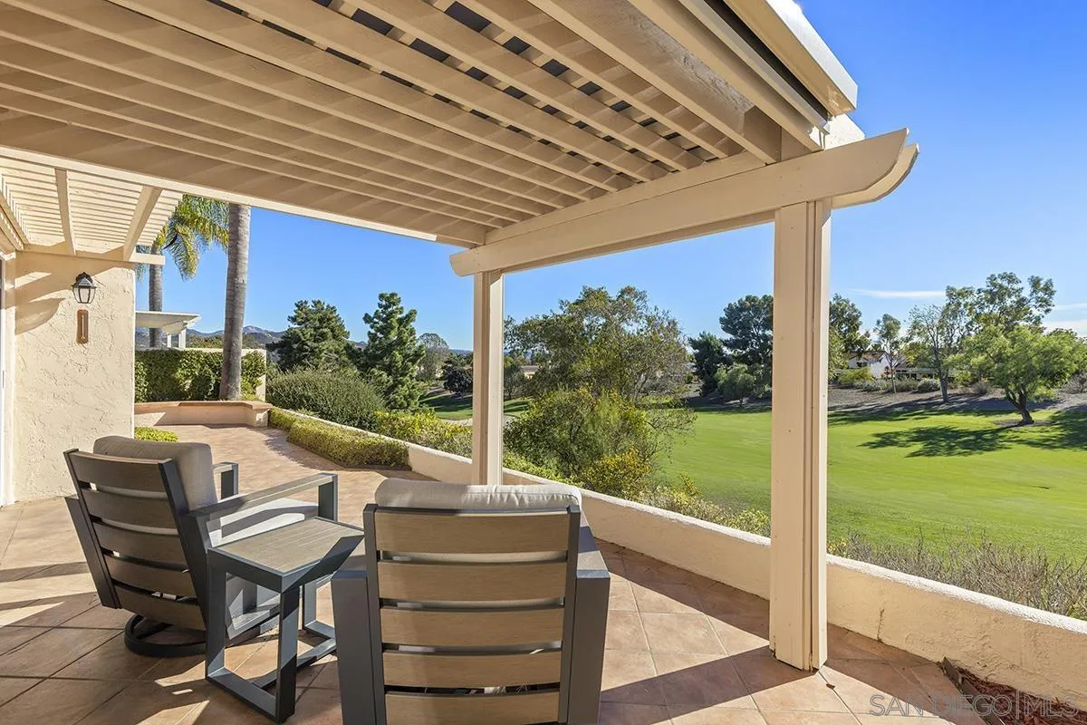 12071 Caminito Corriente