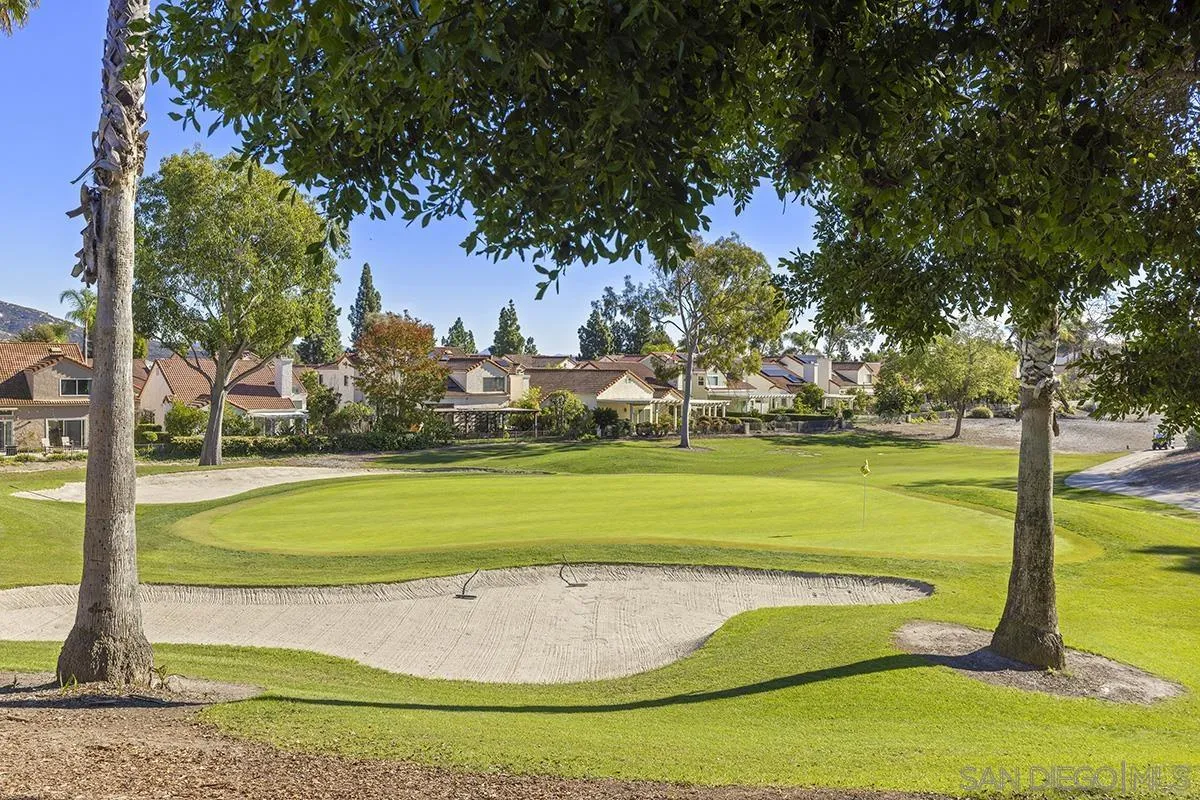 12071 Caminito Corriente