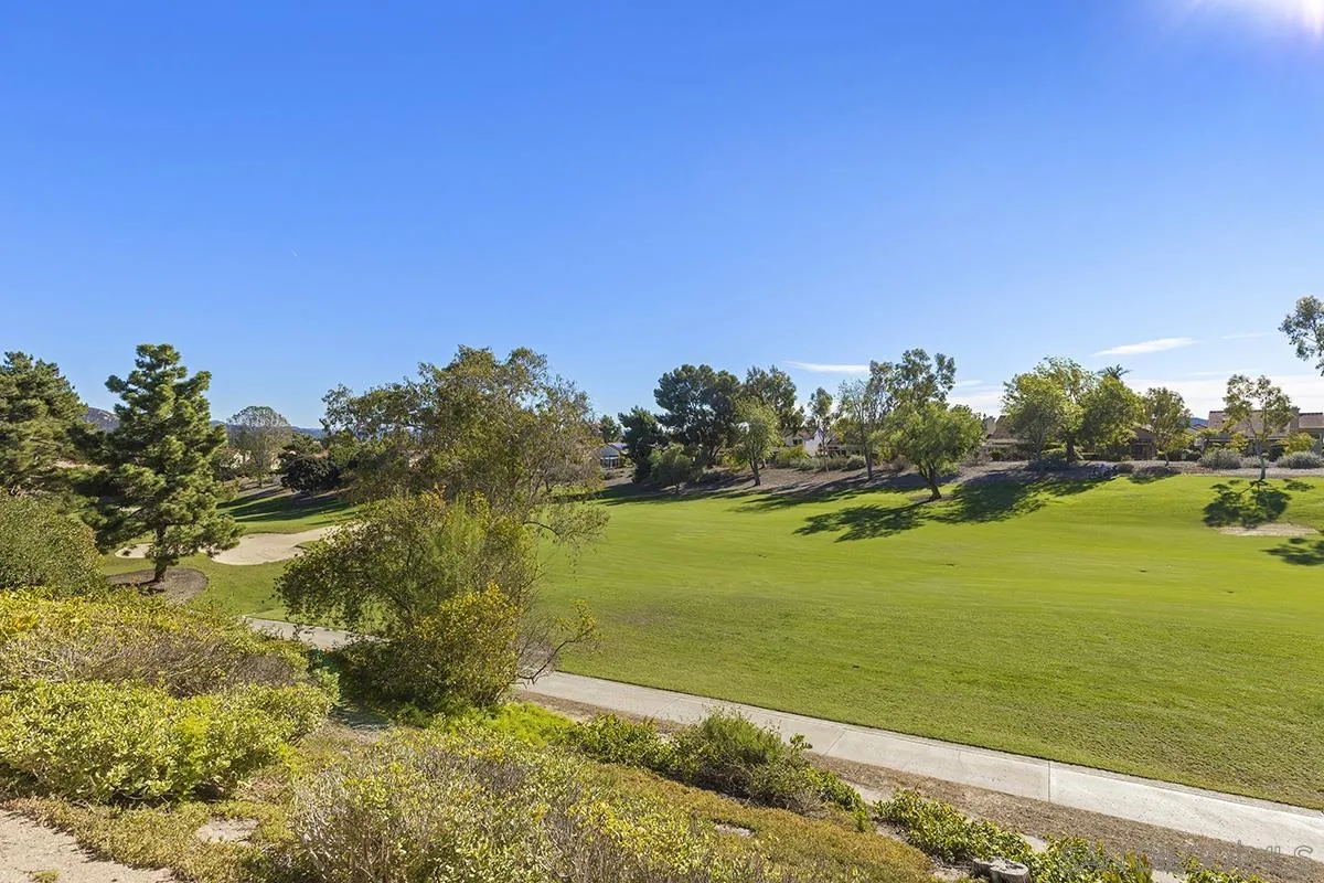 12071 Caminito Corriente