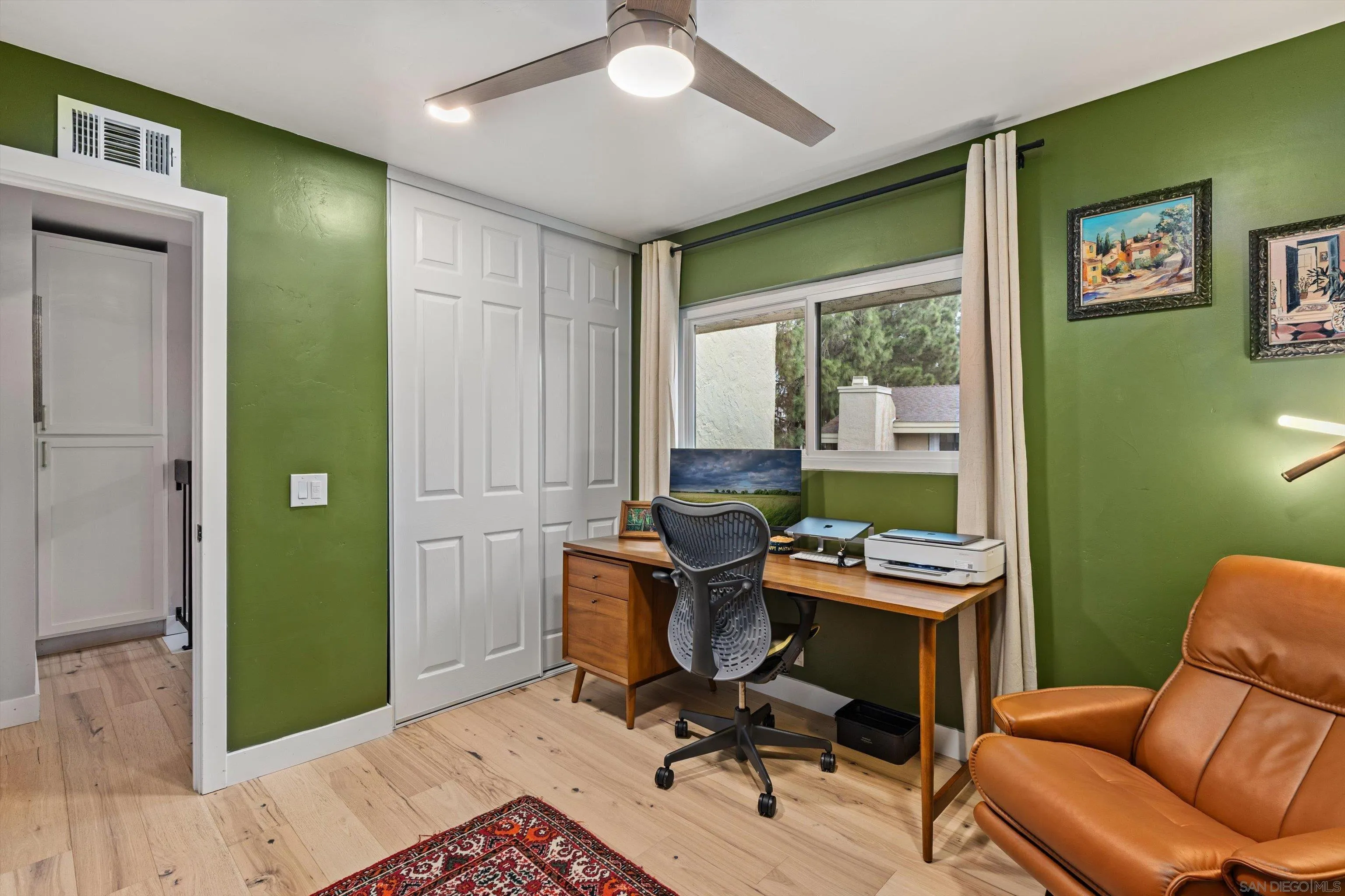 3320 Caminito Eastbluff Unit 135
