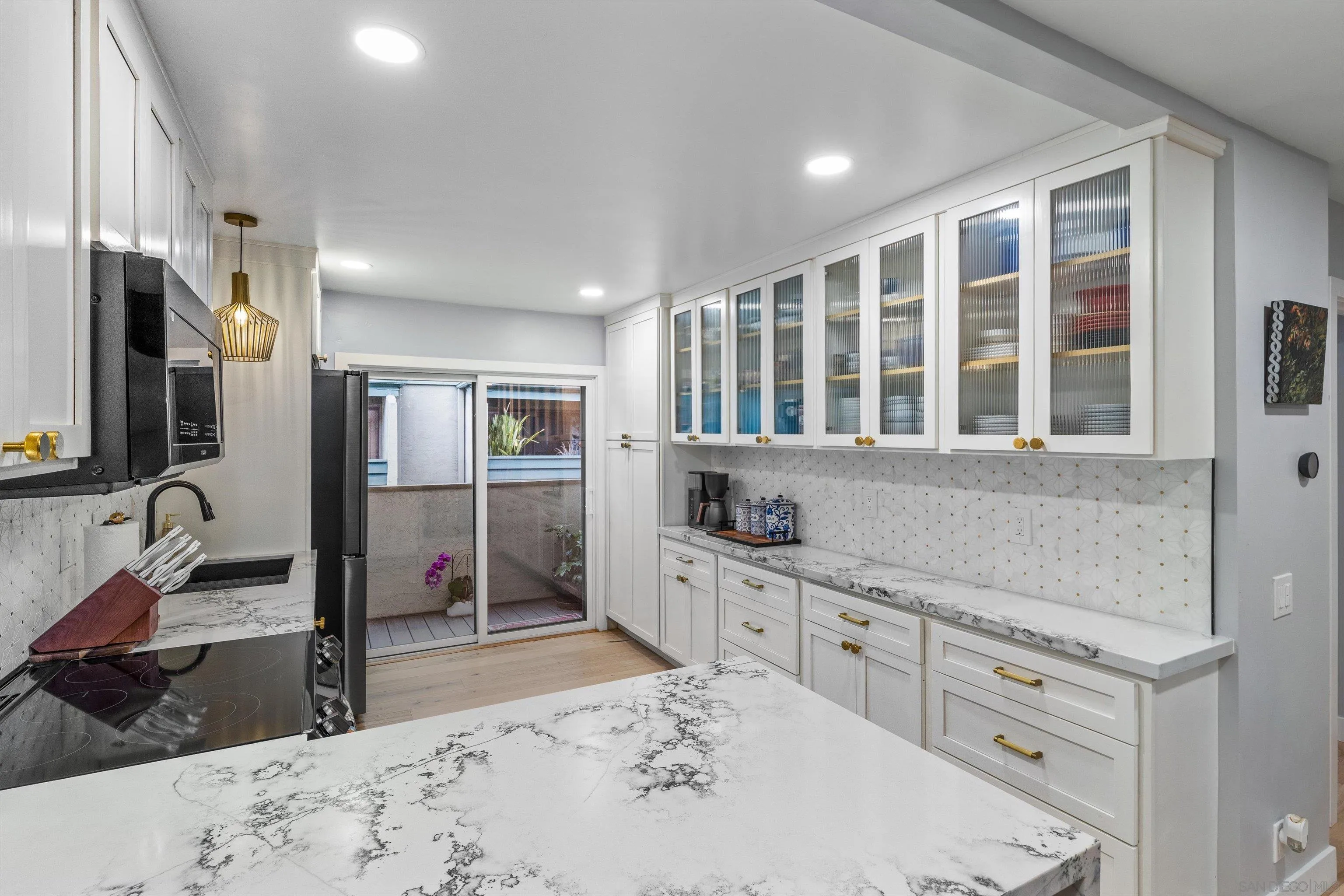 3320 Caminito Eastbluff Unit 135