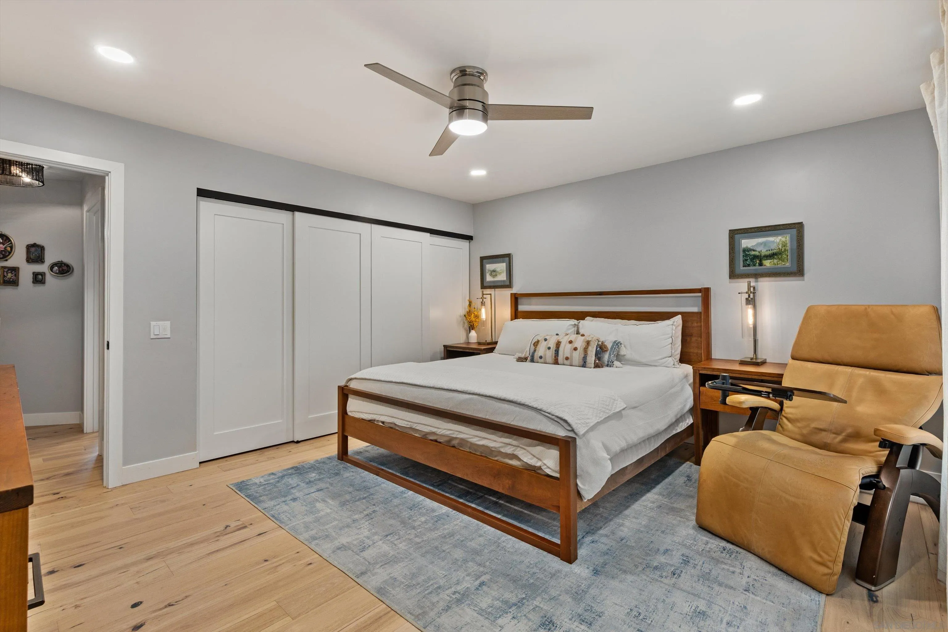 3320 Caminito Eastbluff Unit 135